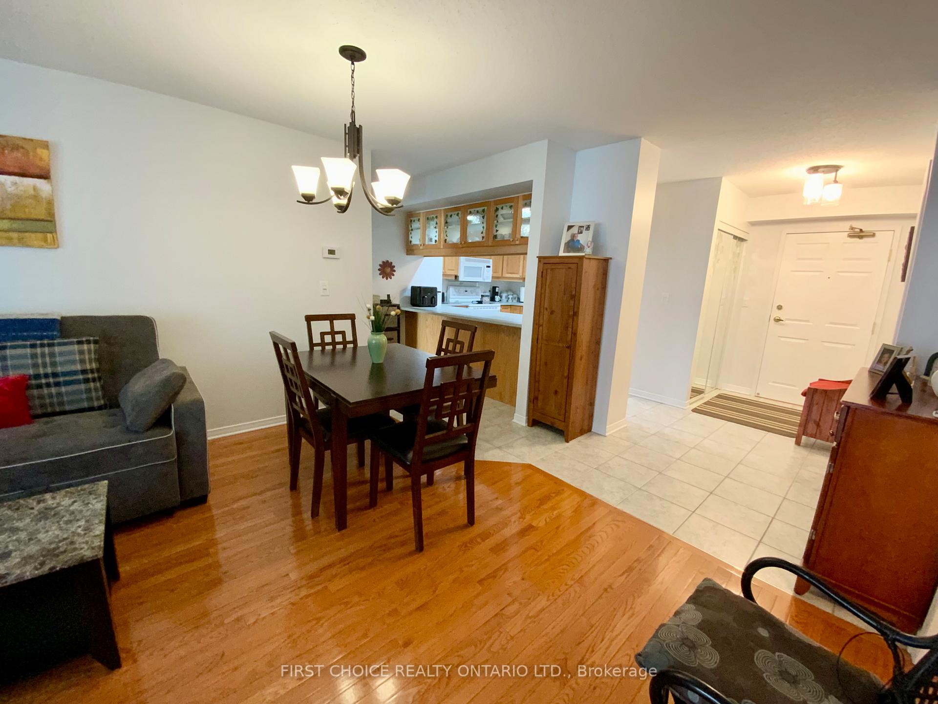 Photo 11 of Unit 304, 320 Centrum Boulevard, Ottawa, Bilberry Creek/Queenswood Heights — HOMEH