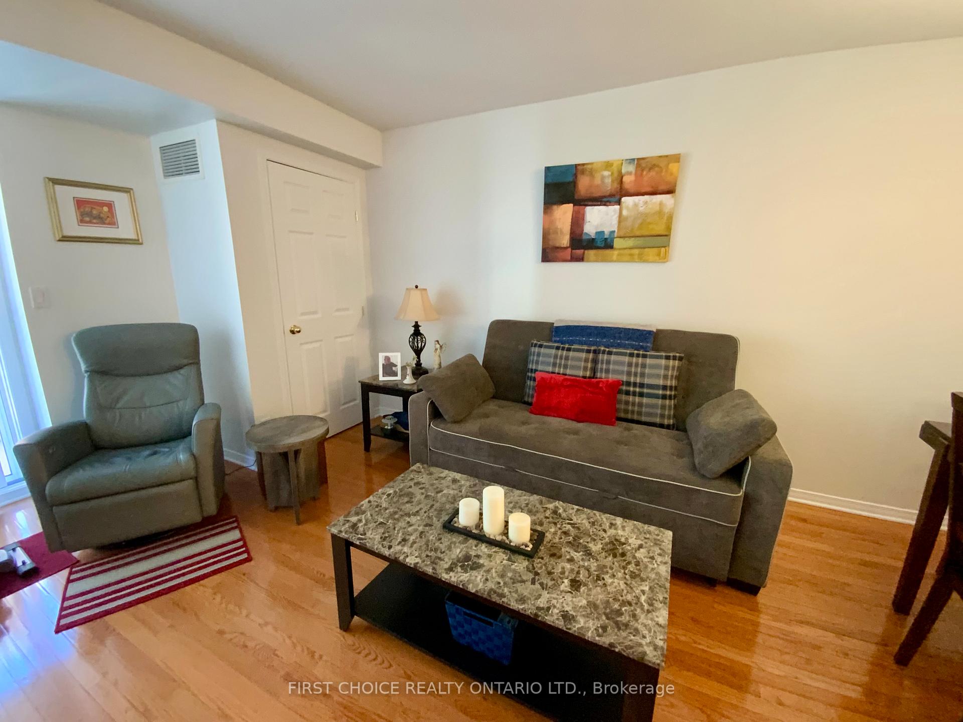 Photo 13 of Unit 304, 320 Centrum Boulevard, Ottawa, Bilberry Creek/Queenswood Heights — HOMEH