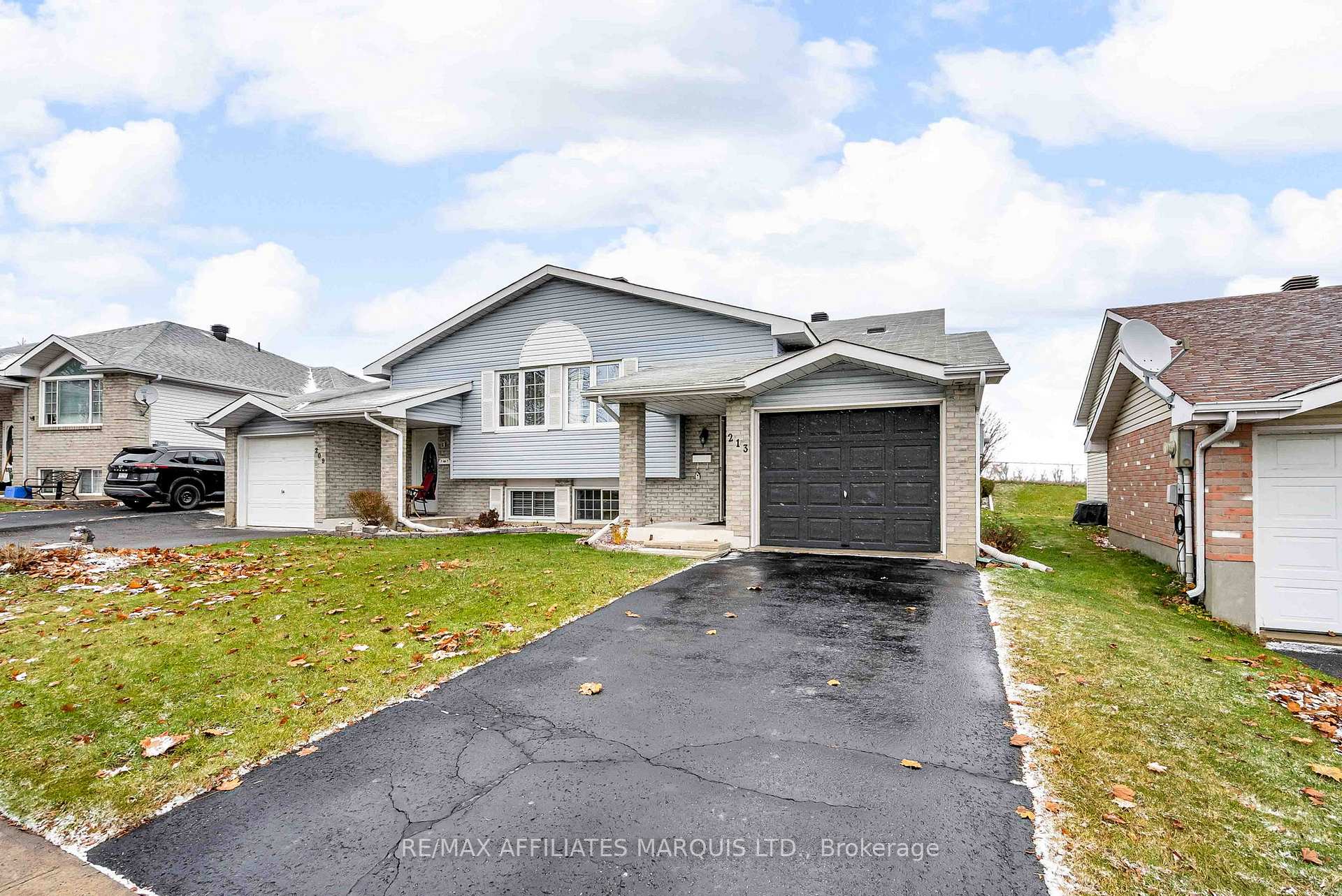 Photo 1 of 213 Northwoods Crescent, Cornwall — HOMEH