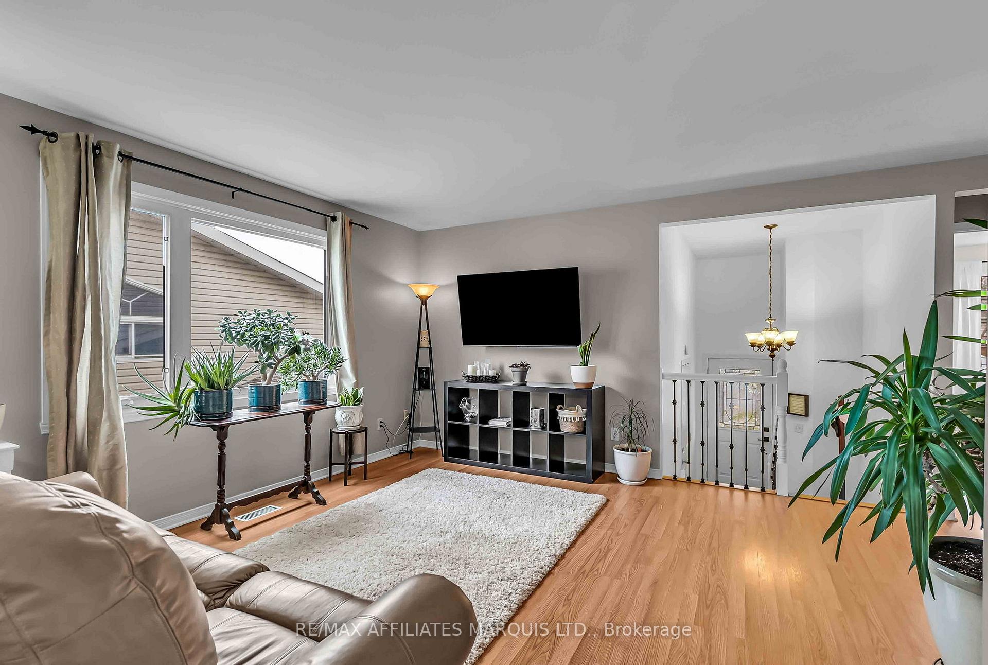 Photo 9 of 213 Northwoods Crescent, Cornwall — HOMEH