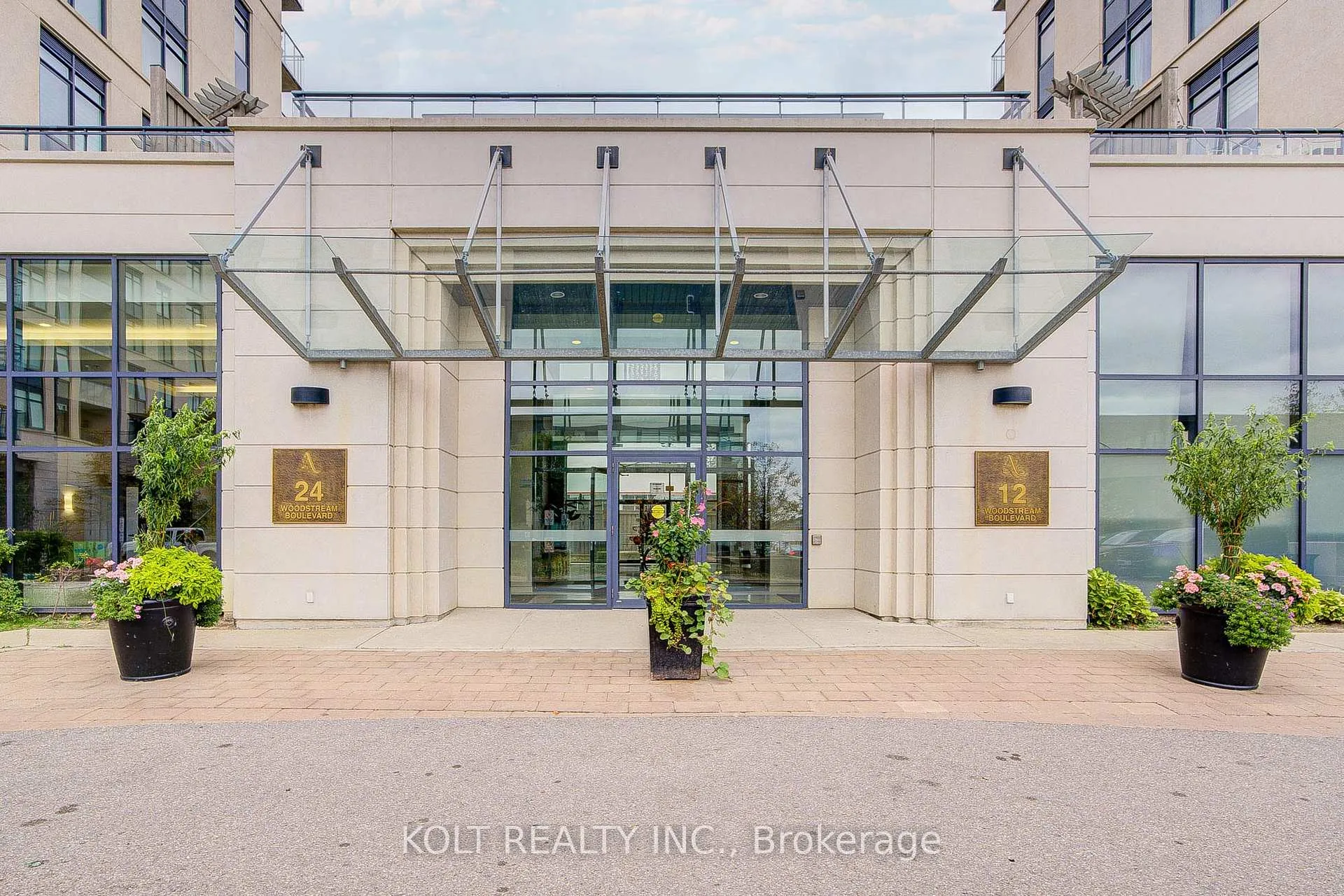 Photo 1 of Unit PH1013, 24 Woodstream Boulevard, Vaughan, Vaughan Grove — HOMEH
