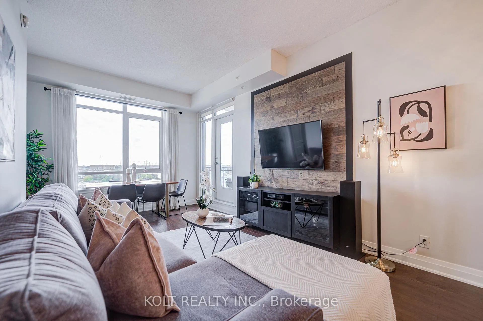Photo 16 of Unit PH1013, 24 Woodstream Boulevard, Vaughan, Vaughan Grove — HOMEH