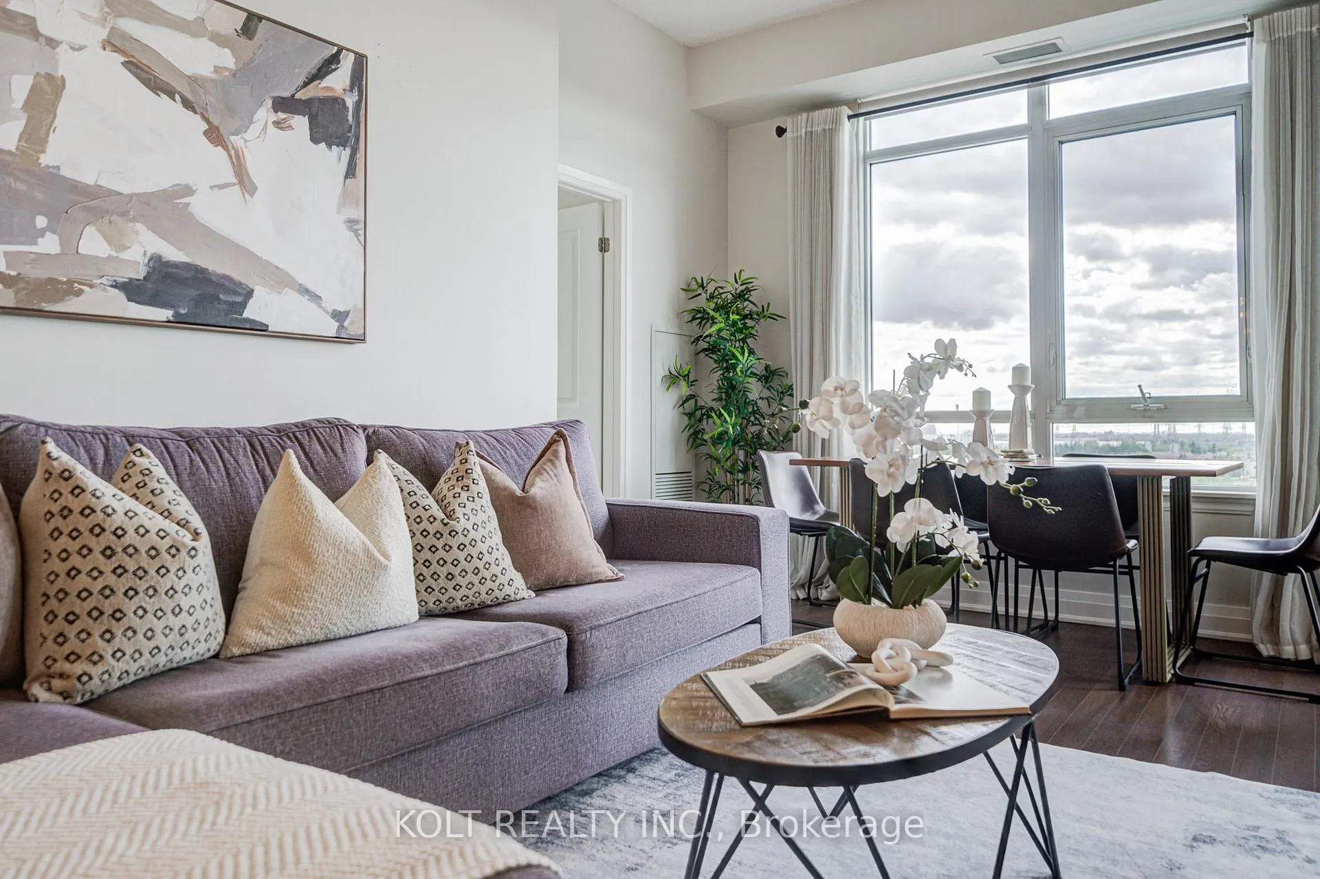Photo 21 of Unit PH1013, 24 Woodstream Boulevard, Vaughan, Vaughan Grove — HOMEH