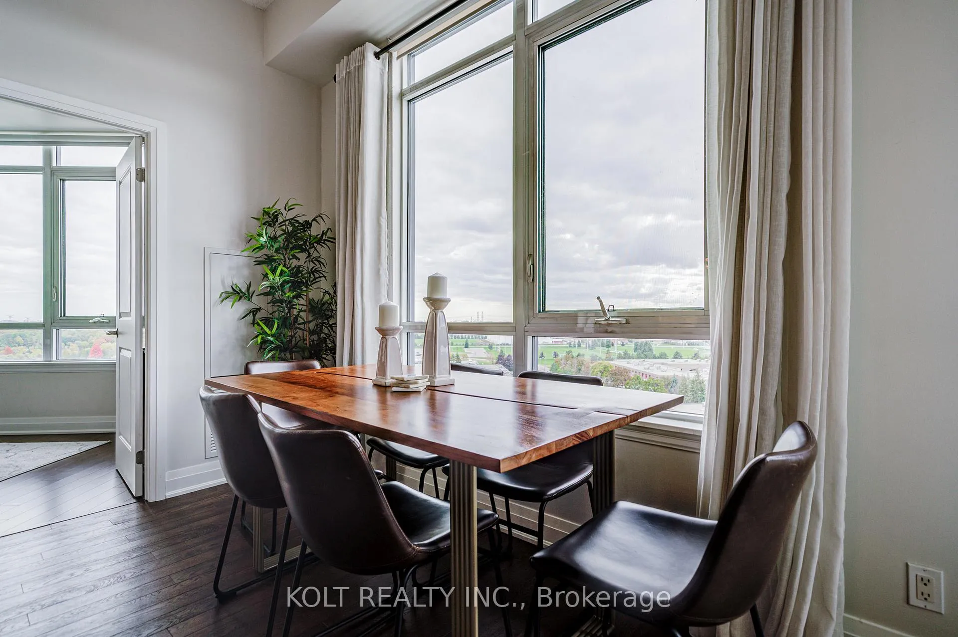 Photo 22 of Unit PH1013, 24 Woodstream Boulevard, Vaughan, Vaughan Grove — HOMEH