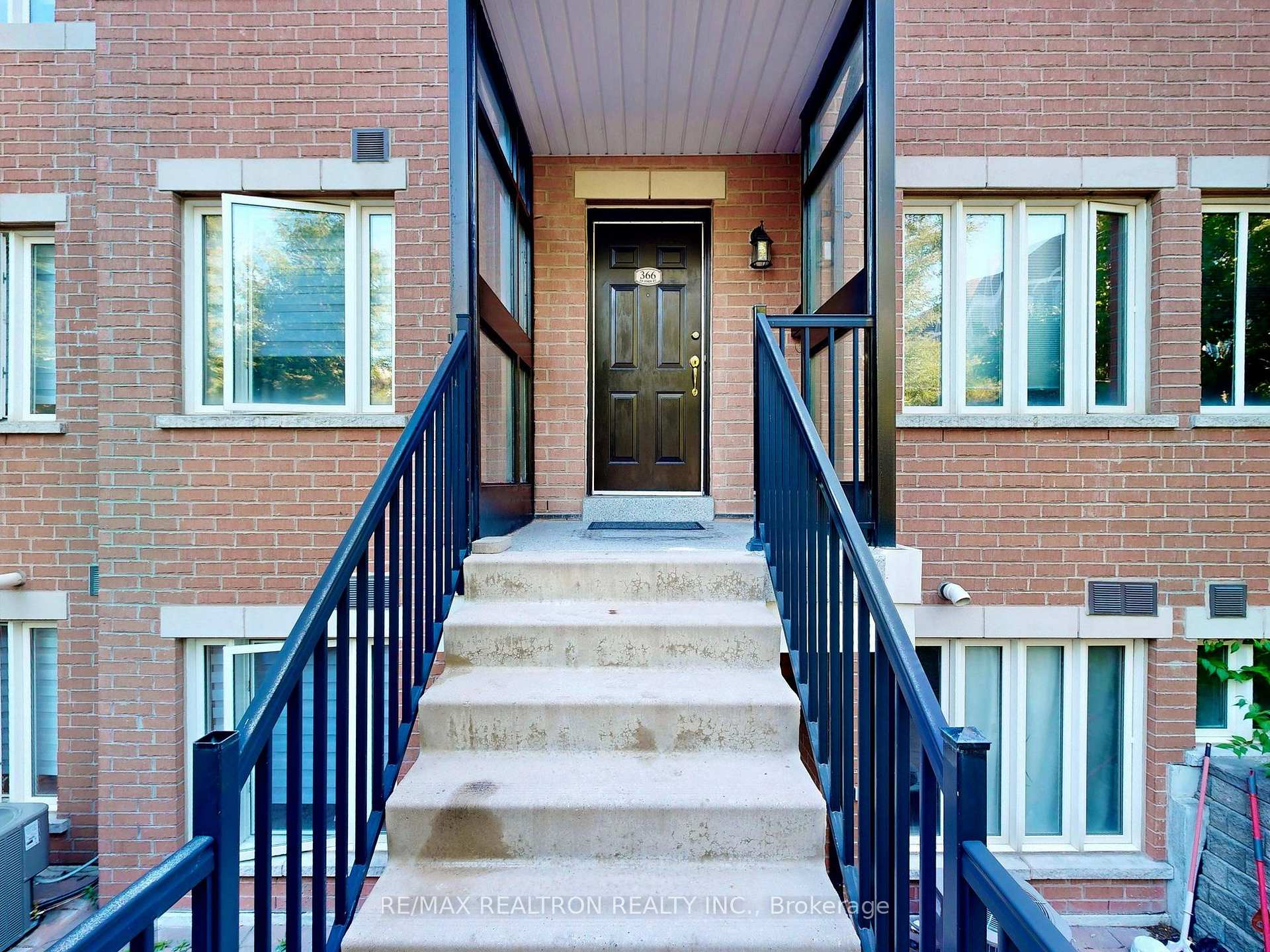 Photo 3 of Unit 366, 314 John Street, Markham, Aileen-Willowbrook — HOMEH