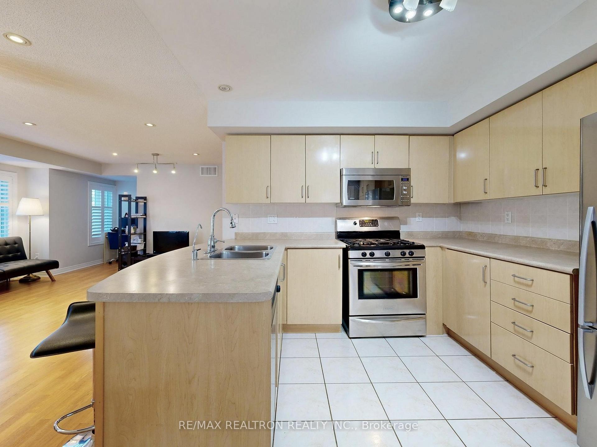 Photo 17 of Unit 366, 314 John Street, Markham, Aileen-Willowbrook — HOMEH