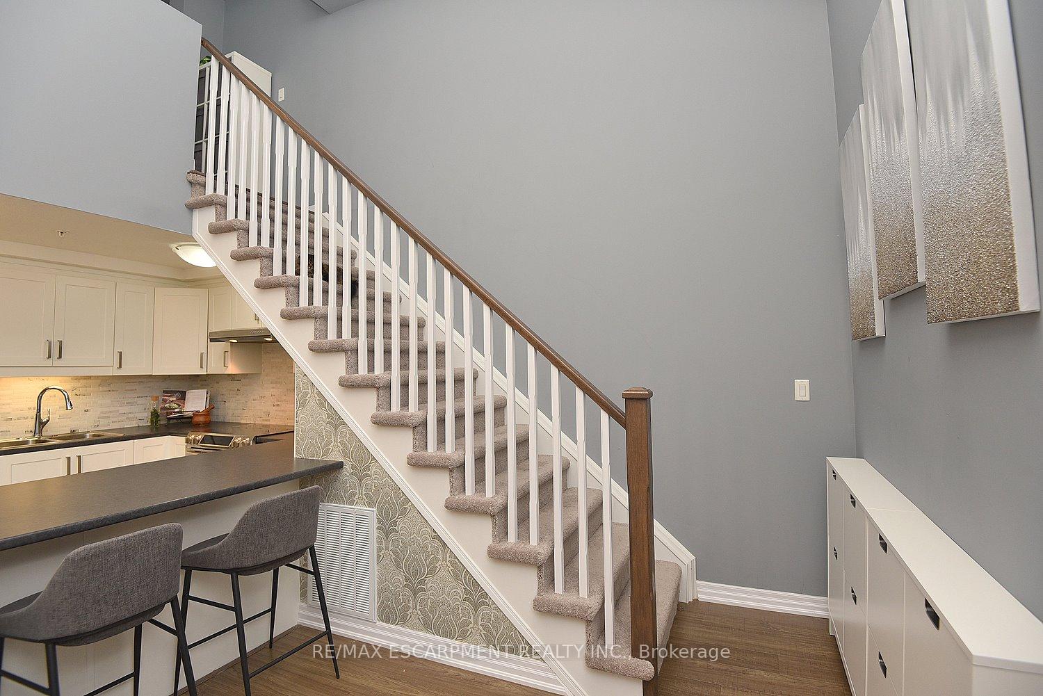 Photo 14 of Unit 320, 170 Rockhaven Lane, Hamilton, Waterdown — HOMEH