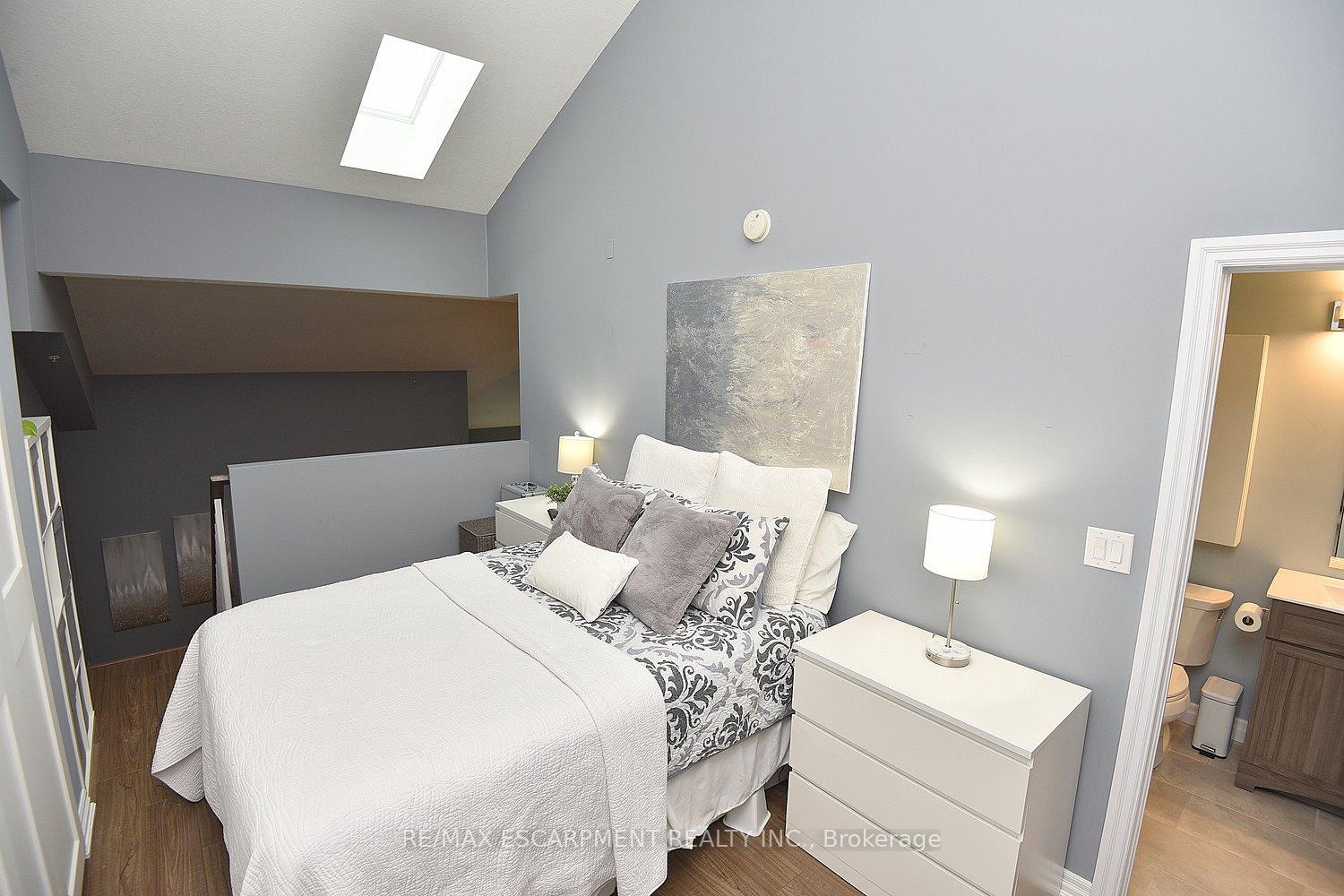 Photo 22 of Unit 320, 170 Rockhaven Lane, Hamilton, Waterdown — HOMEH