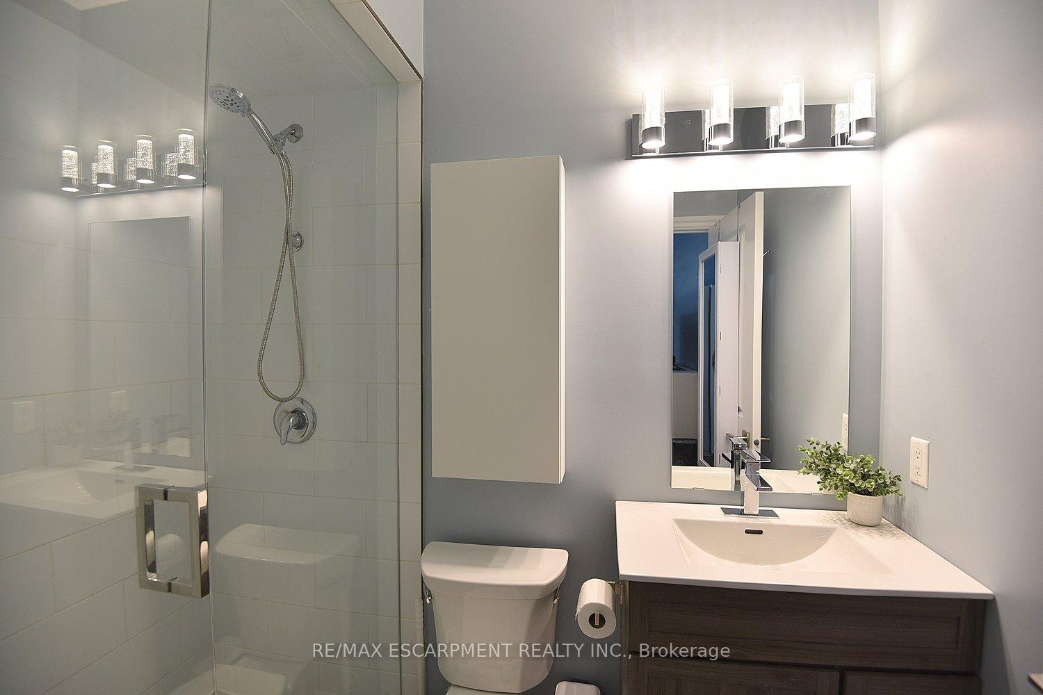 Photo 25 of Unit 320, 170 Rockhaven Lane, Hamilton, Waterdown — HOMEH