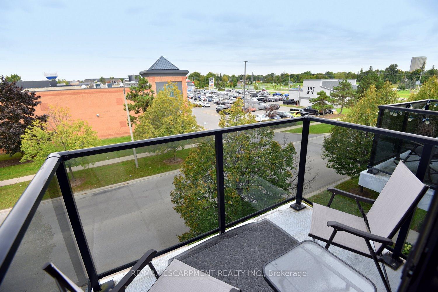 Photo 28 of Unit 320, 170 Rockhaven Lane, Hamilton, Waterdown — HOMEH