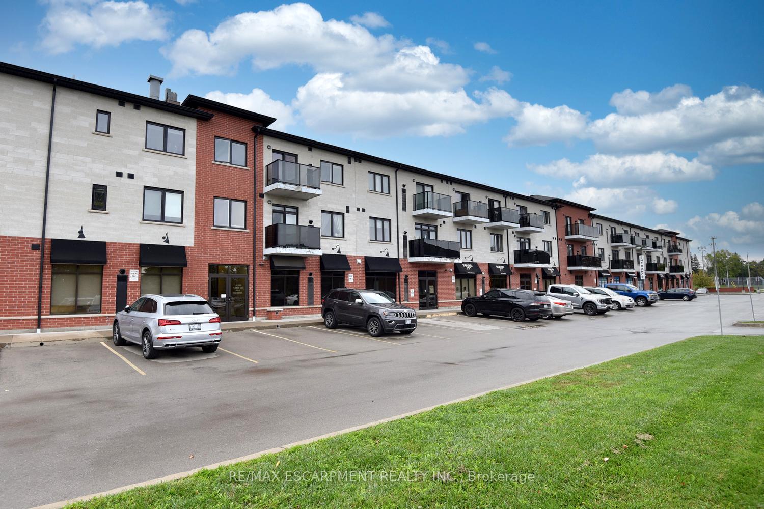 Photo 29 of Unit 320, 170 Rockhaven Lane, Hamilton, Waterdown — HOMEH