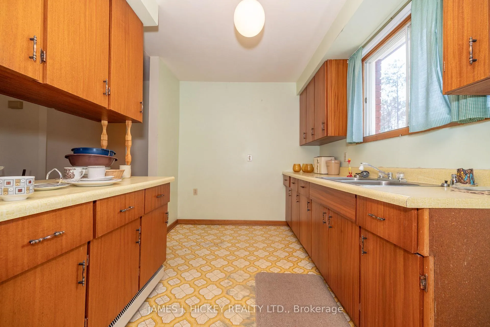Photo 6 of 5 Hammond Court, Deep River — HOMEH