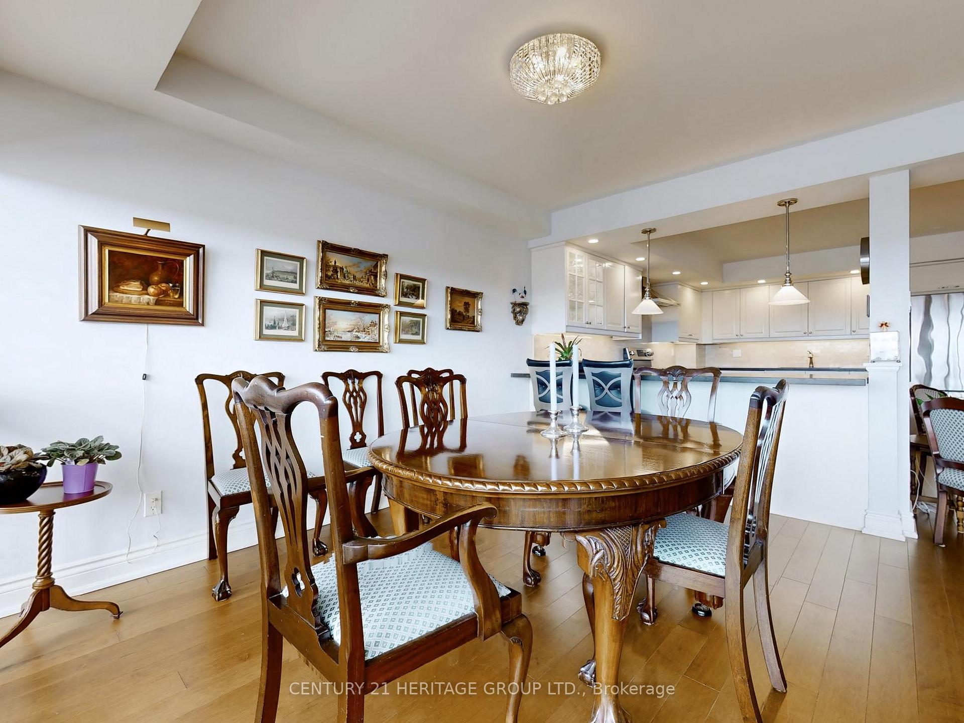 Photo 7 of Unit 1605, 8111 Yonge Street, Markham, Royal Orchard — HOMEH