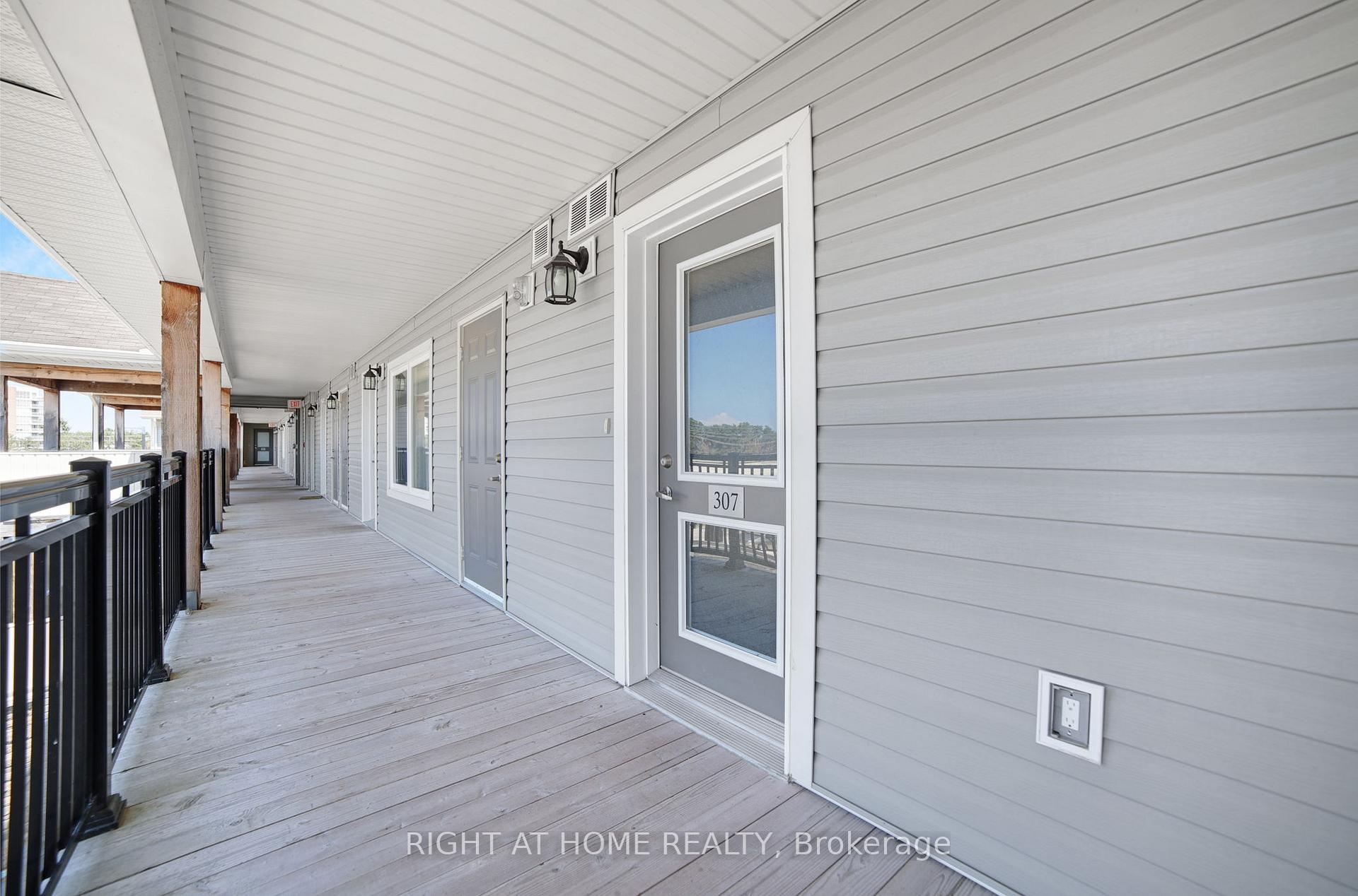 Photo 4 of Unit 307, 8 Brandy Lane Drive, Collingwood — HOMEH