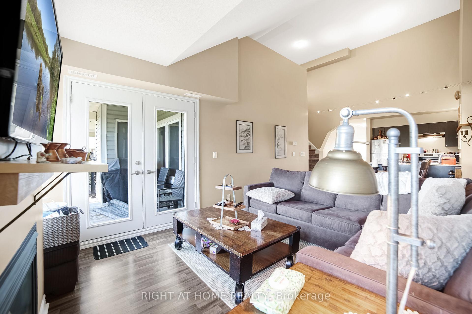 Photo 7 of Unit 307, 8 Brandy Lane Drive, Collingwood — HOMEH