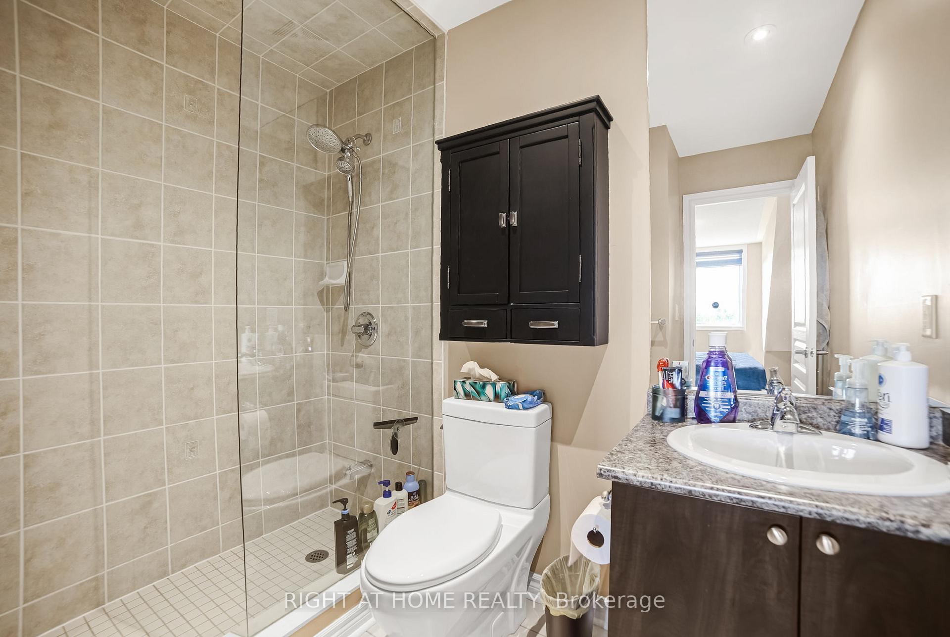Photo 24 of Unit 307, 8 Brandy Lane Drive, Collingwood — HOMEH