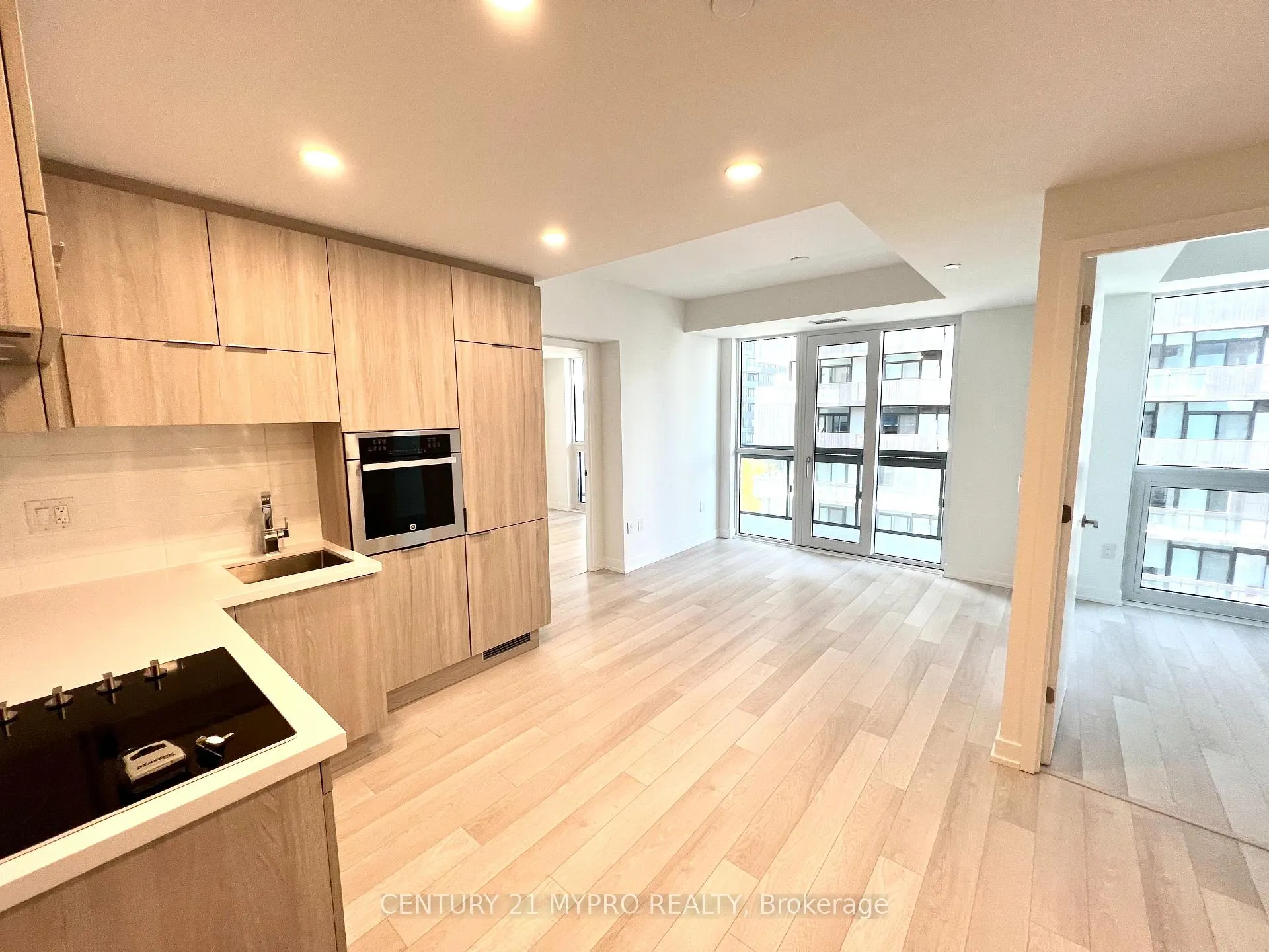 Photo 9 of Unit 1507, 39 Roehampton Avenue E, Toronto, Yonge-Eglinton — HOMEH
