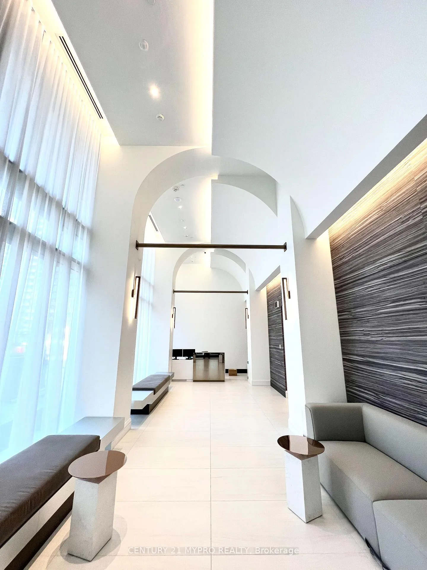 Photo 11 of Unit 1507, 39 Roehampton Avenue E, Toronto, Yonge-Eglinton — HOMEH