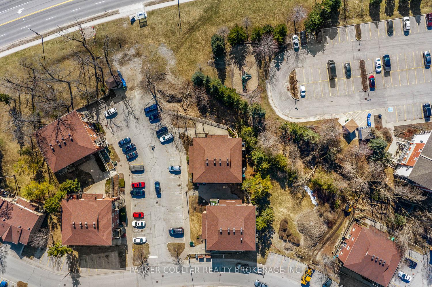 Photo 3 of Unit 8, 13 Meadow Lane, Barrie, Ardagh — HOMEH