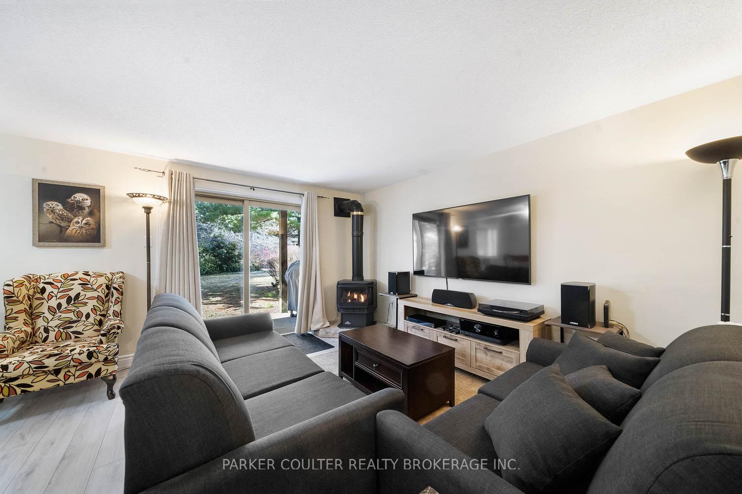 Photo 12 of Unit 8, 13 Meadow Lane, Barrie, Ardagh — HOMEH