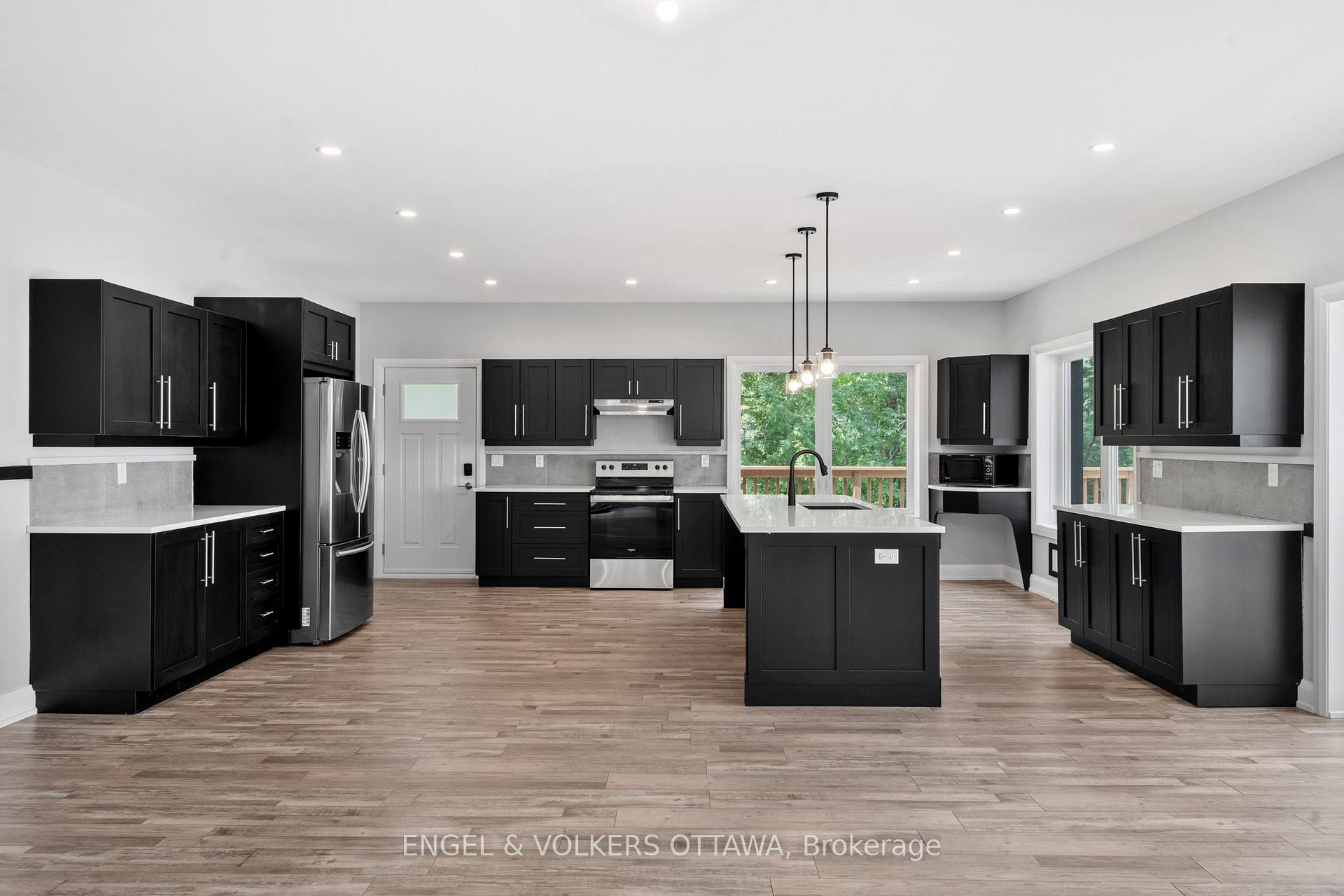 Photo 8 of 866 Bayview Drive, Ottawa, Constance Bay — HOMEH
