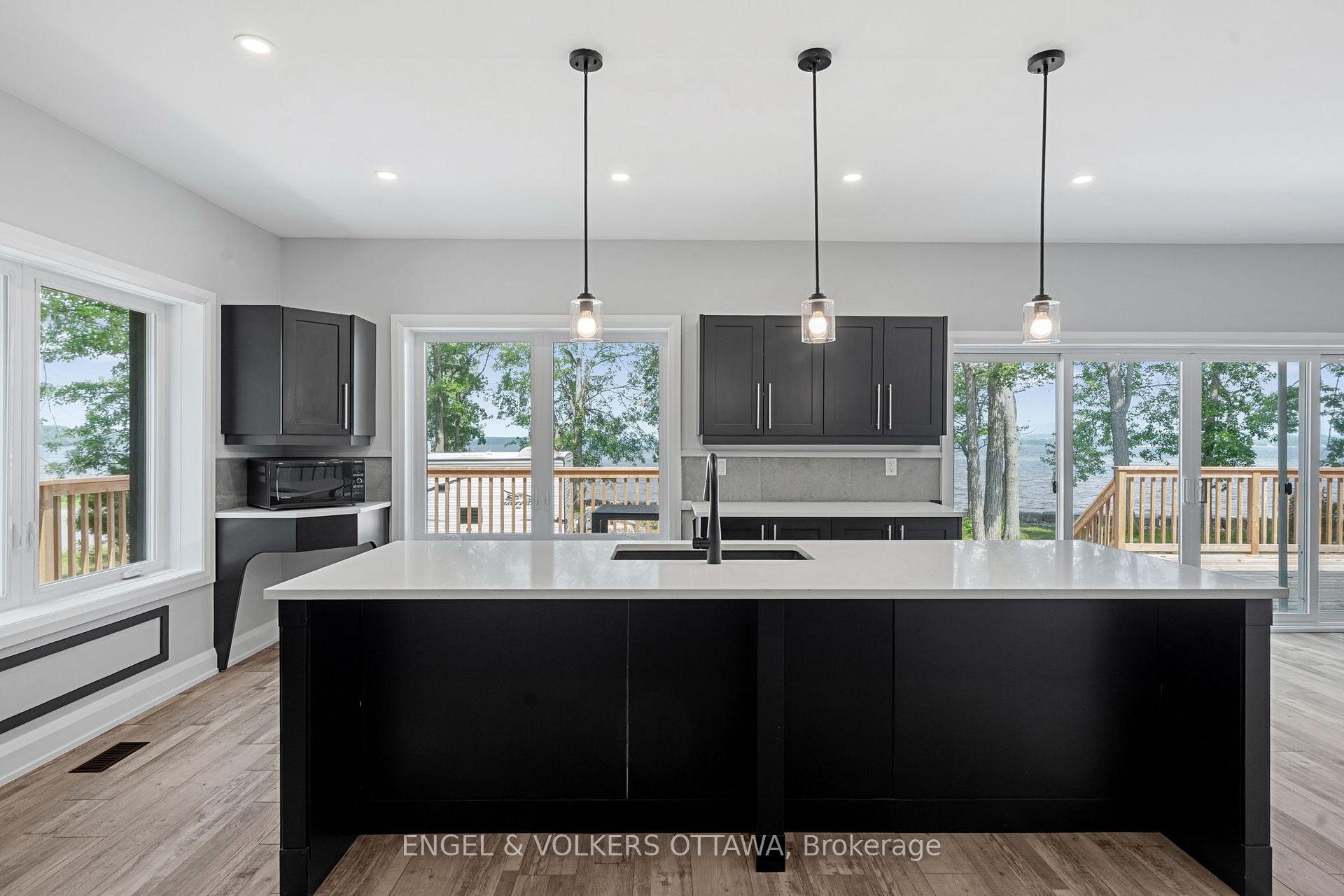 Photo 11 of 866 Bayview Drive, Ottawa, Constance Bay — HOMEH
