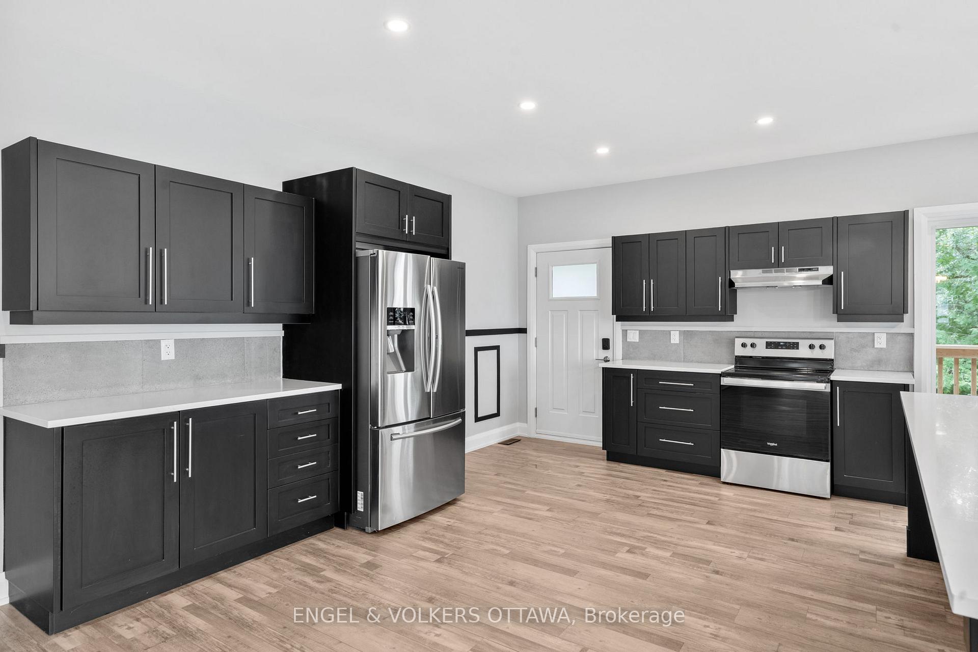 Photo 12 of 866 Bayview Drive, Ottawa, Constance Bay — HOMEH