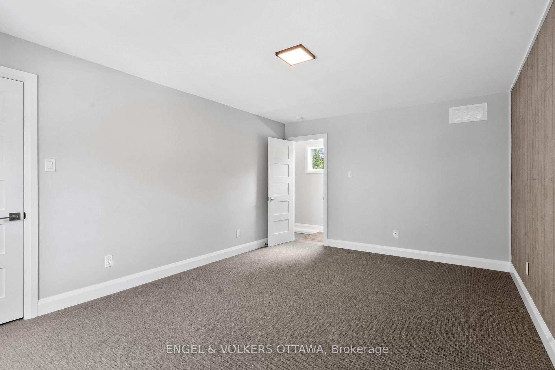 Photo 20 of 866 Bayview Drive, Ottawa, Constance Bay — HOMEH