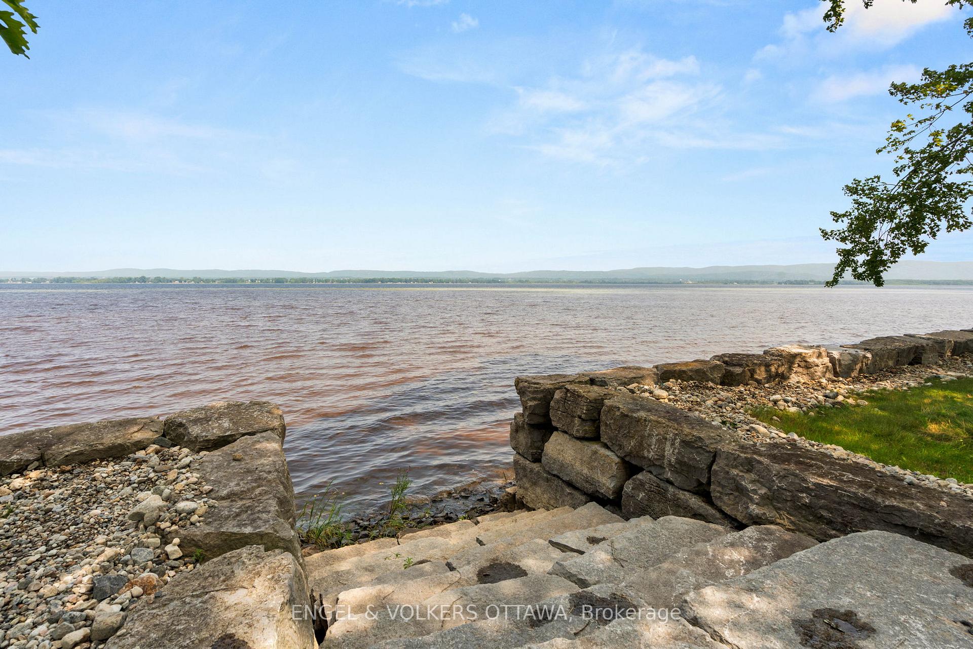 Photo 39 of 866 Bayview Drive, Ottawa, Constance Bay — HOMEH