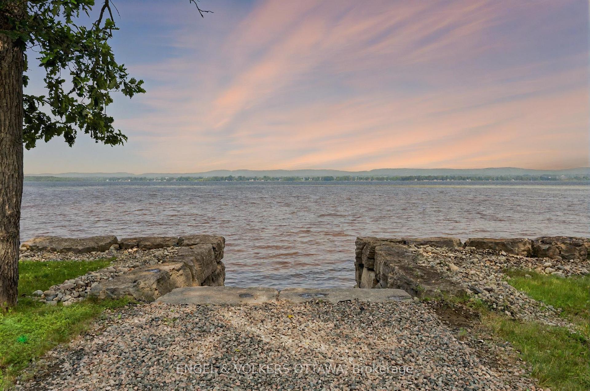 Photo 35 of 866 Bayview Drive, Ottawa, Constance Bay — HOMEH