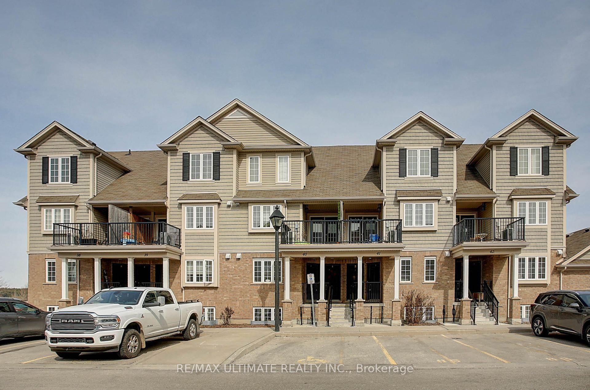 Front of Unit 41B, 15 Carere Cres