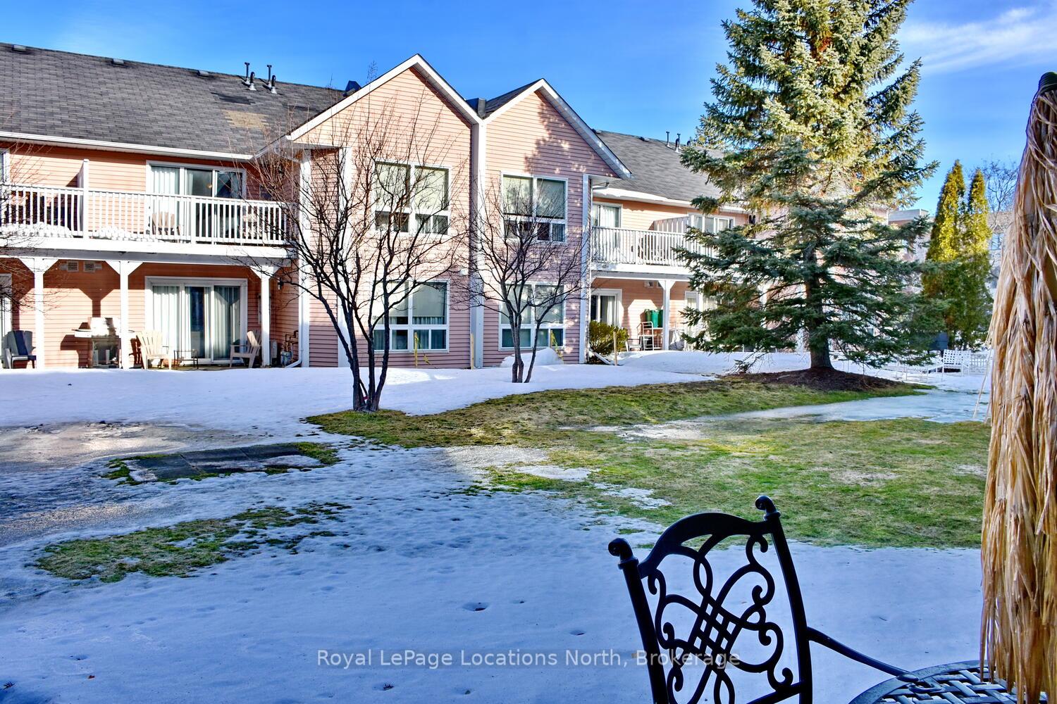 Photo 5 of Unit 818, 32 Dawson Drive, Collingwood — HOMEH