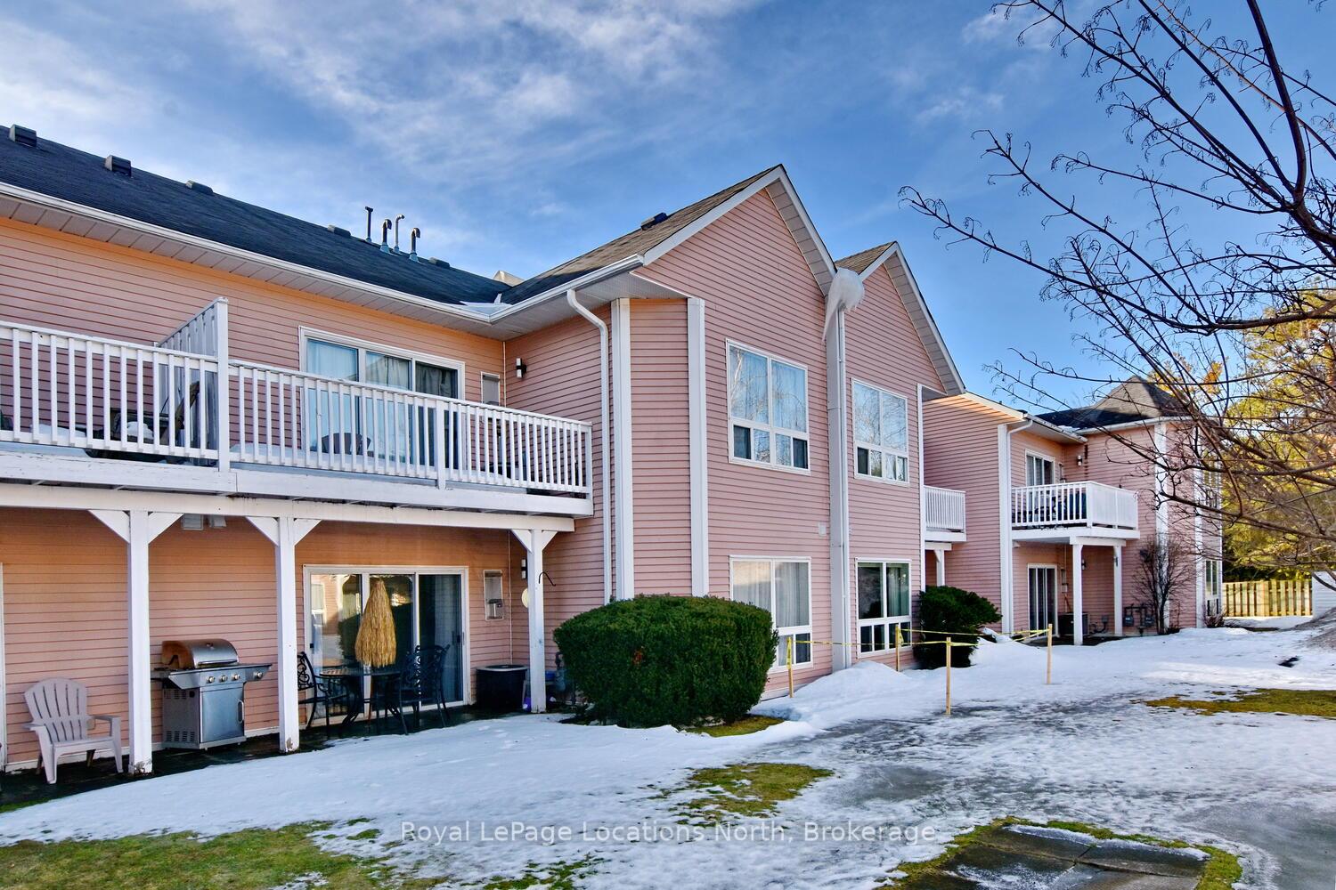 Photo 6 of Unit 818, 32 Dawson Drive, Collingwood — HOMEH