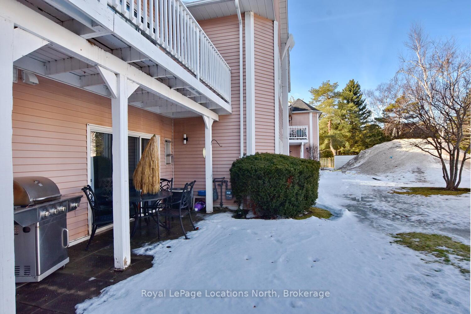 Photo 8 of Unit 818, 32 Dawson Drive, Collingwood — HOMEH