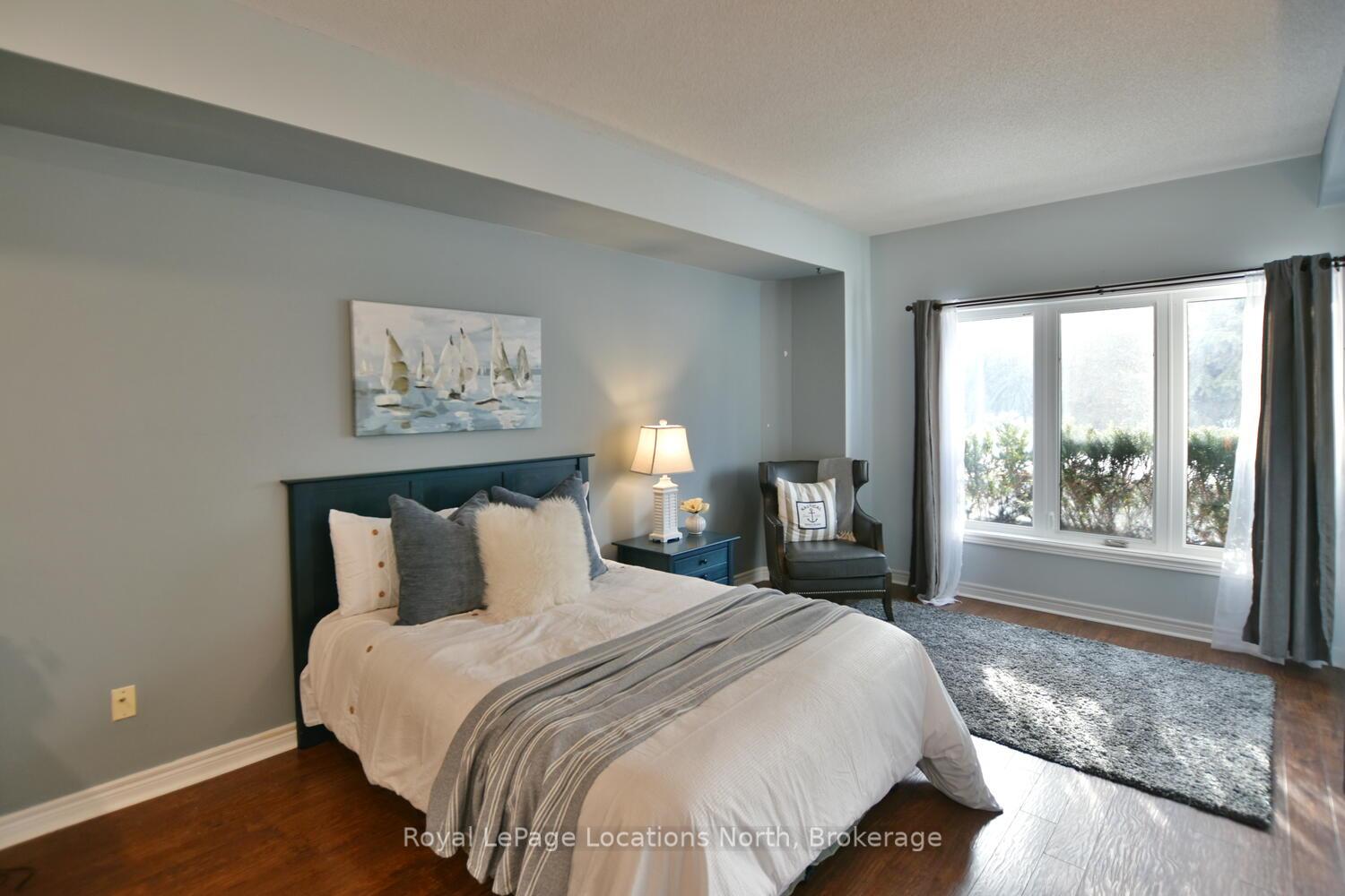 Photo 32 of Unit 818, 32 Dawson Drive, Collingwood — HOMEH