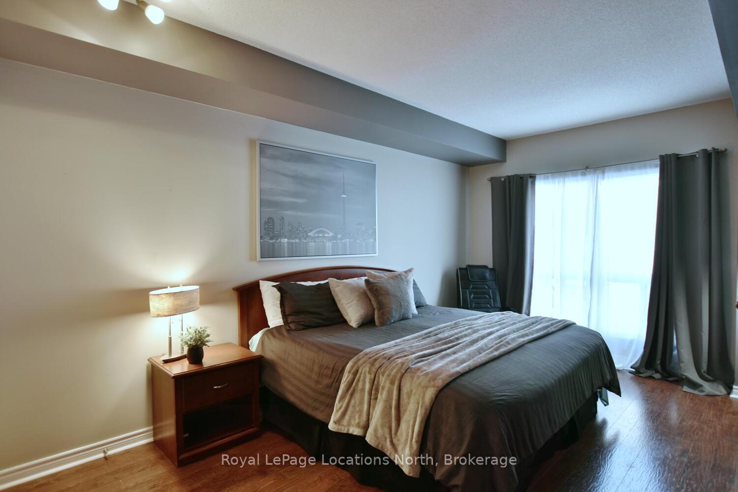 Photo 39 of Unit 818, 32 Dawson Drive, Collingwood — HOMEH