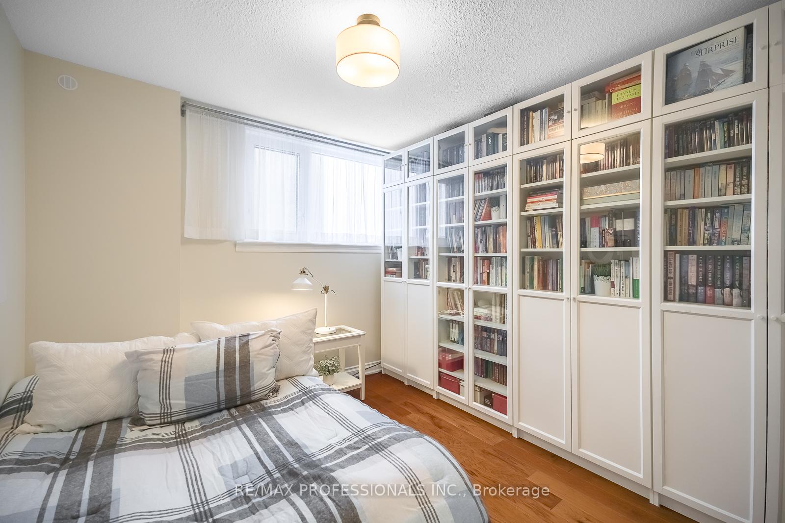 Photo 19 of Unit 604, 240 Scarlett Road, Toronto, Rockcliffe-Smythe — HOMEH