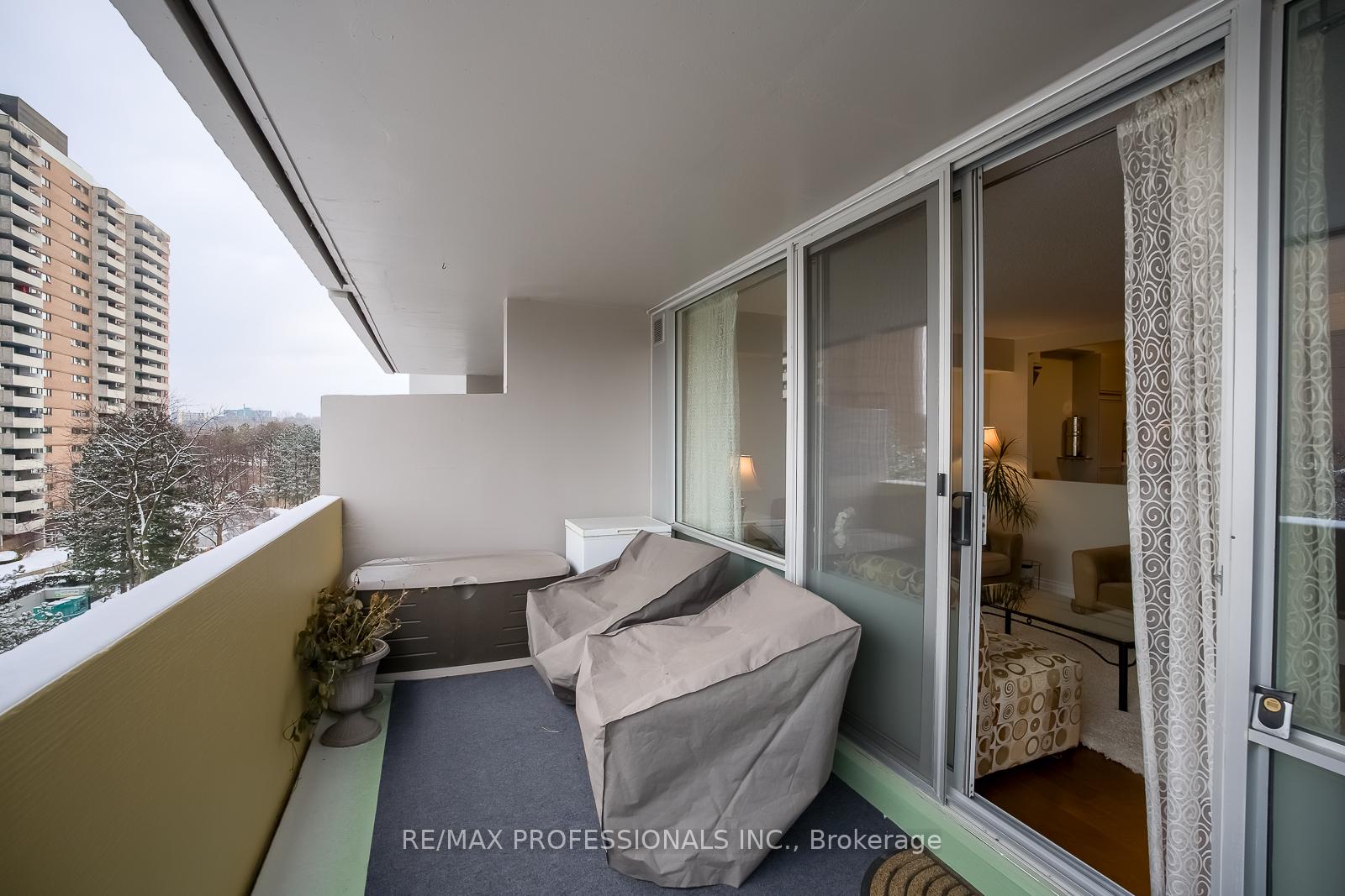 Photo 26 of Unit 604, 240 Scarlett Road, Toronto, Rockcliffe-Smythe — HOMEH