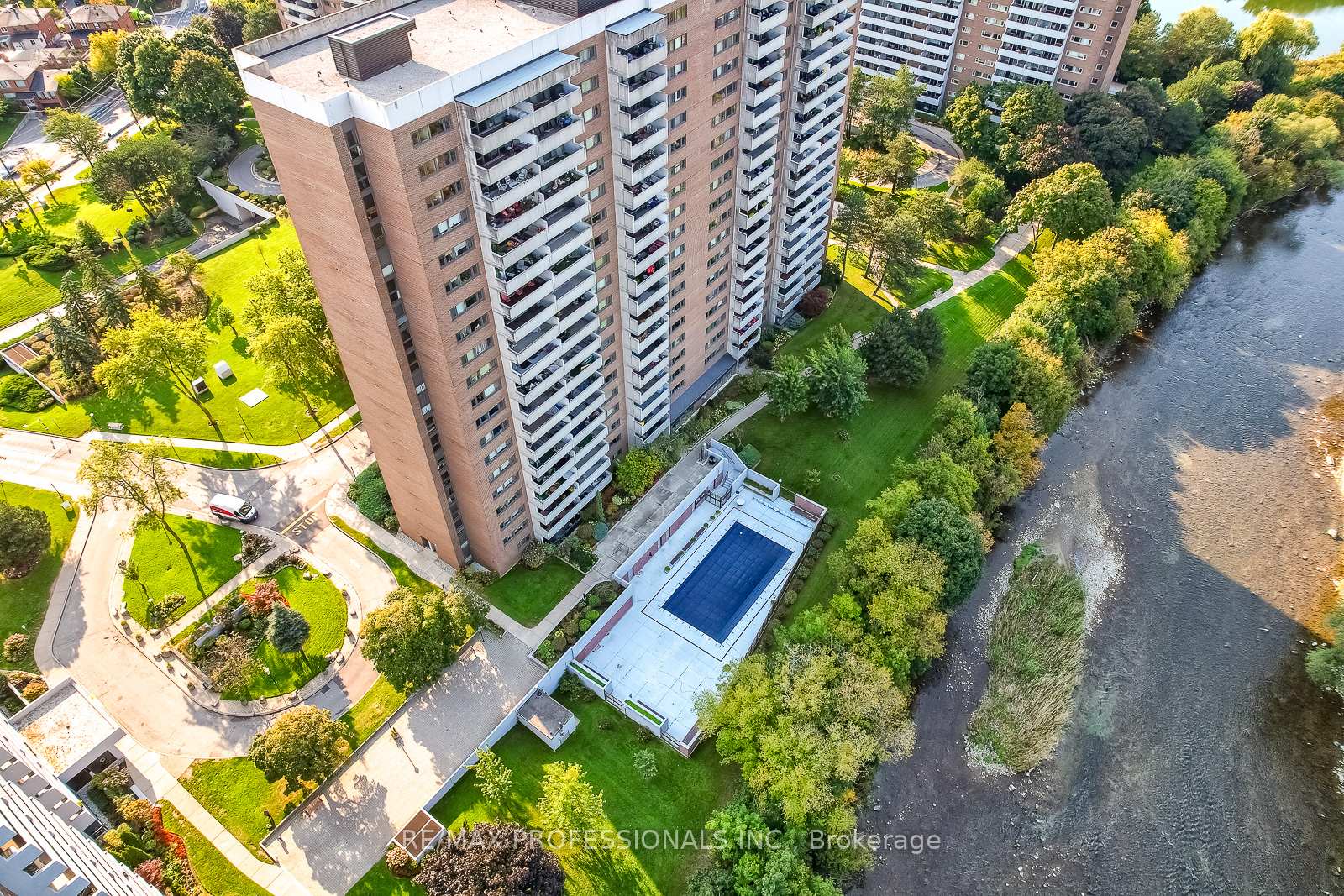 Photo 29 of Unit 604, 240 Scarlett Road, Toronto, Rockcliffe-Smythe — HOMEH