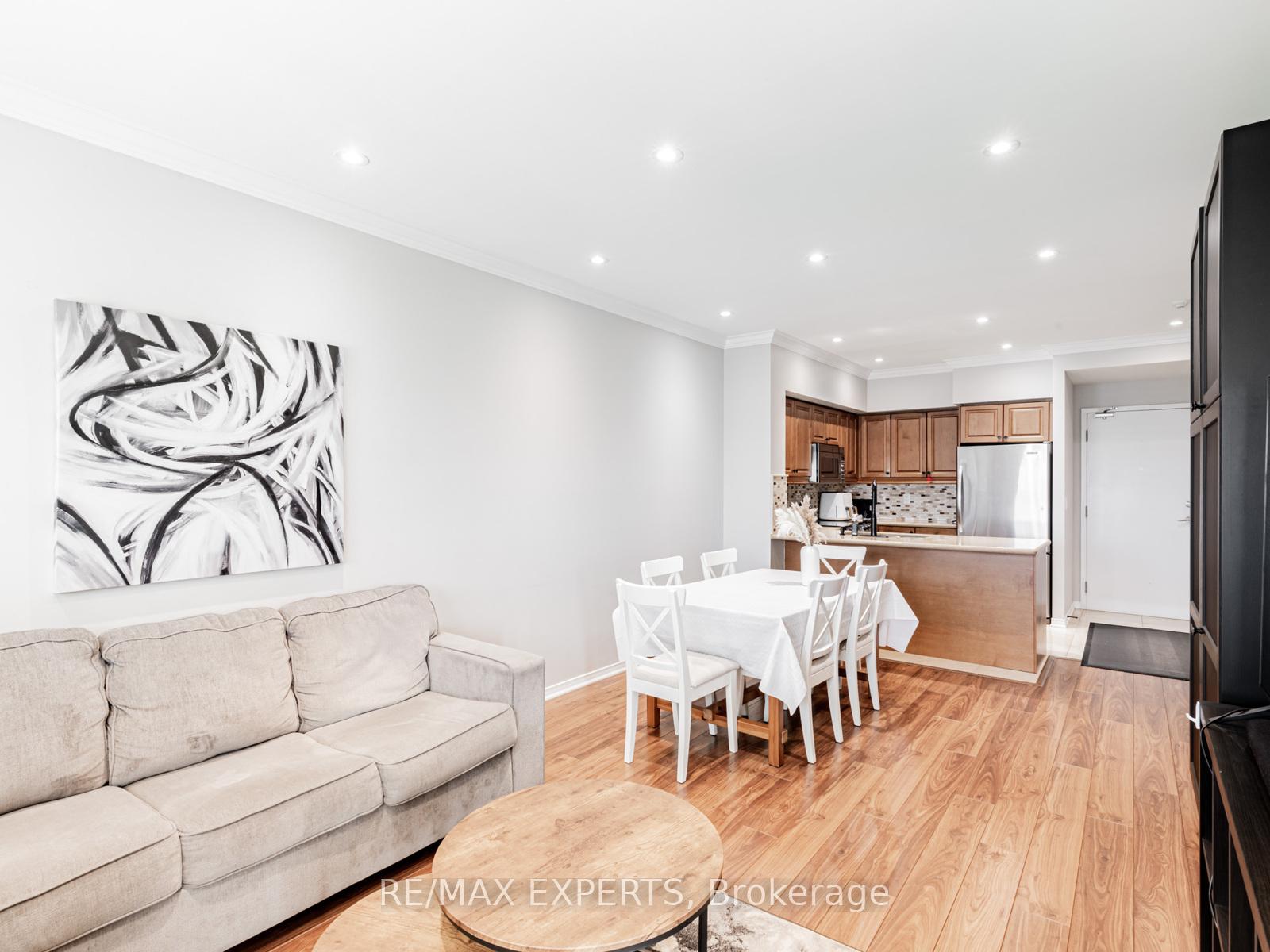 Photo 12 of Unit 310, 9451 Jane Street, Vaughan, Maple — HOMEH