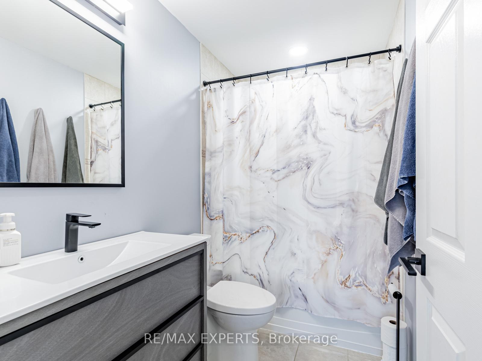 Photo 16 of Unit 310, 9451 Jane Street, Vaughan, Maple — HOMEH