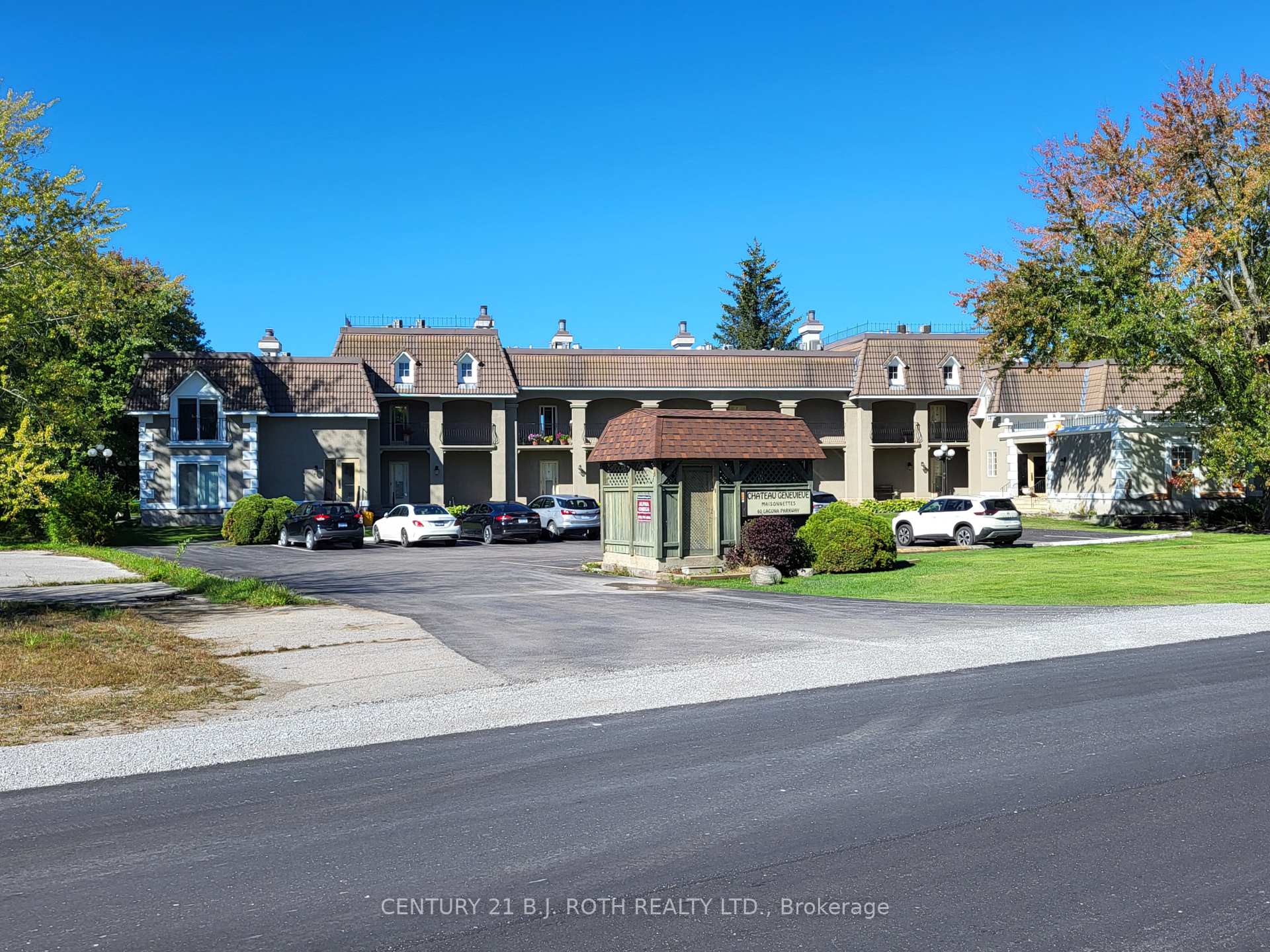 Front of Unit 25, 60 Laguna Parkway