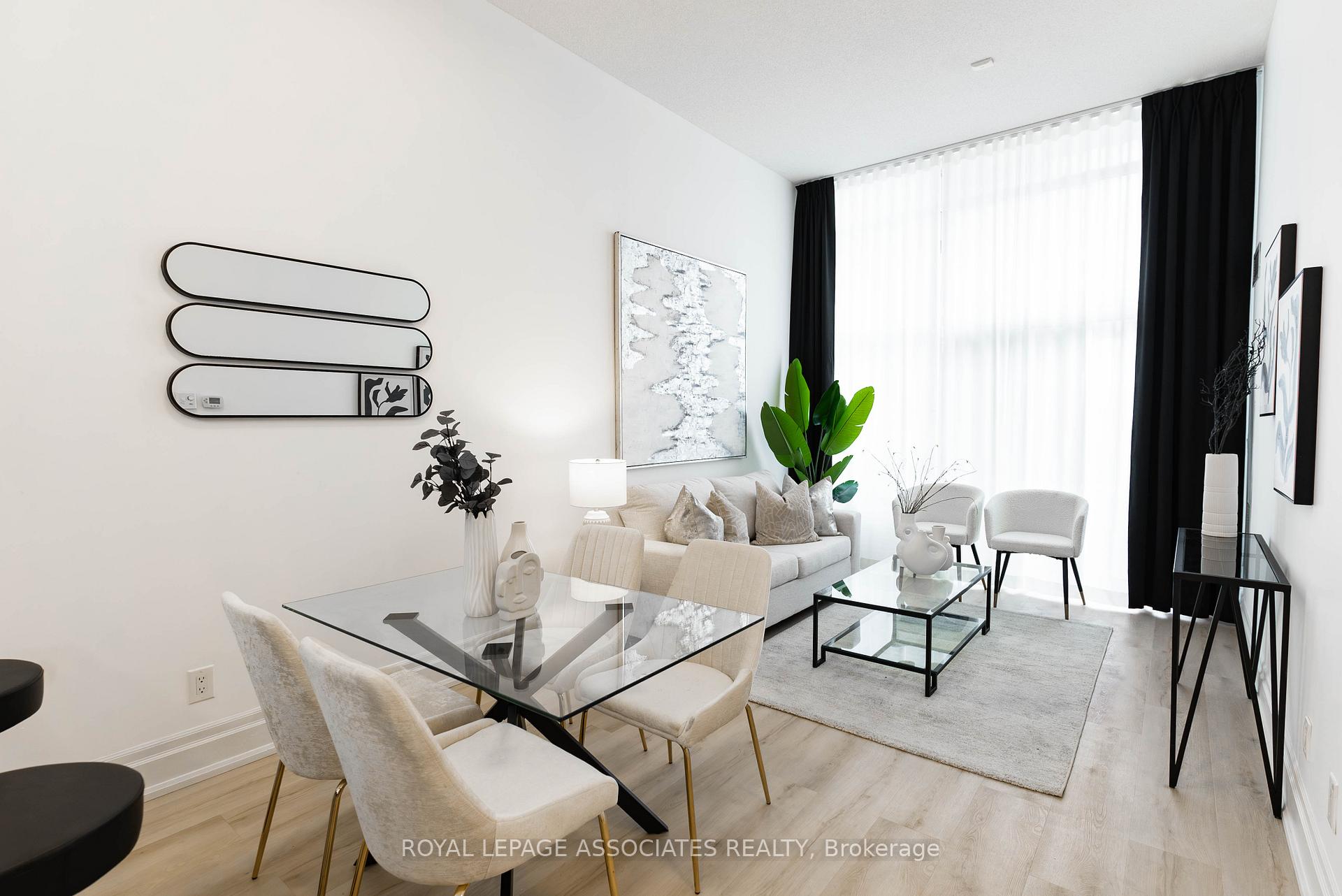 Photo 3 of Unit 101, 111 Upper Duke Crescent, Markham, Unionville — HOMEH