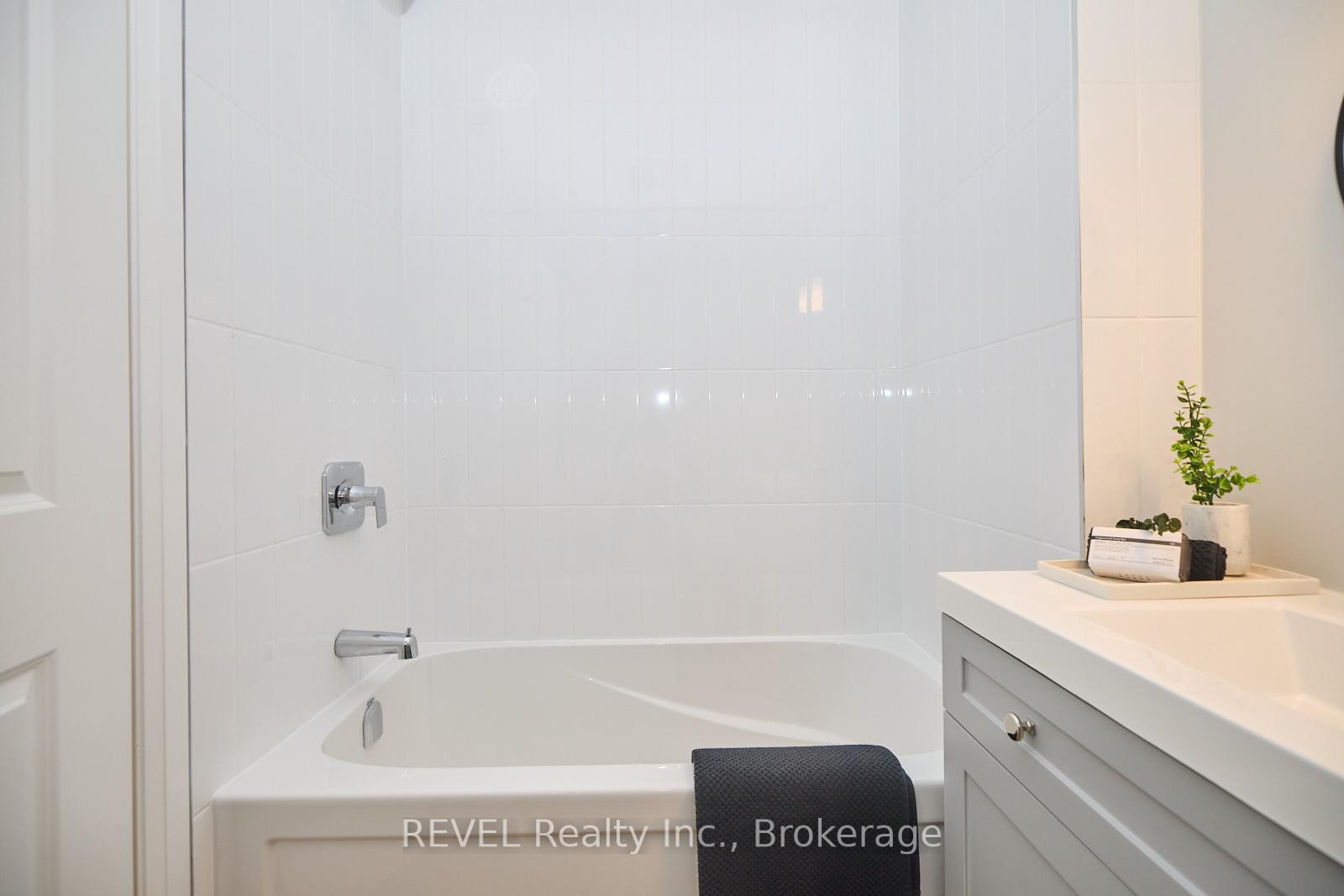 Photo 20 of Unit 8, 100 Welland Road, Pelham, Fonthill — HOMEH
