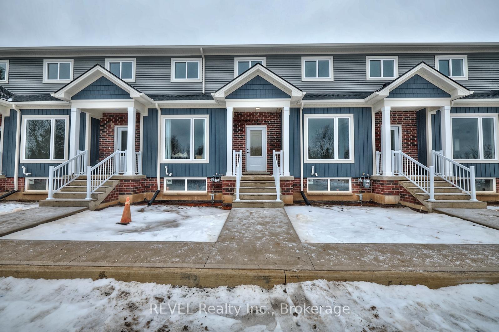 Photo 32 of Unit 8, 100 Welland Road, Pelham, Fonthill — HOMEH