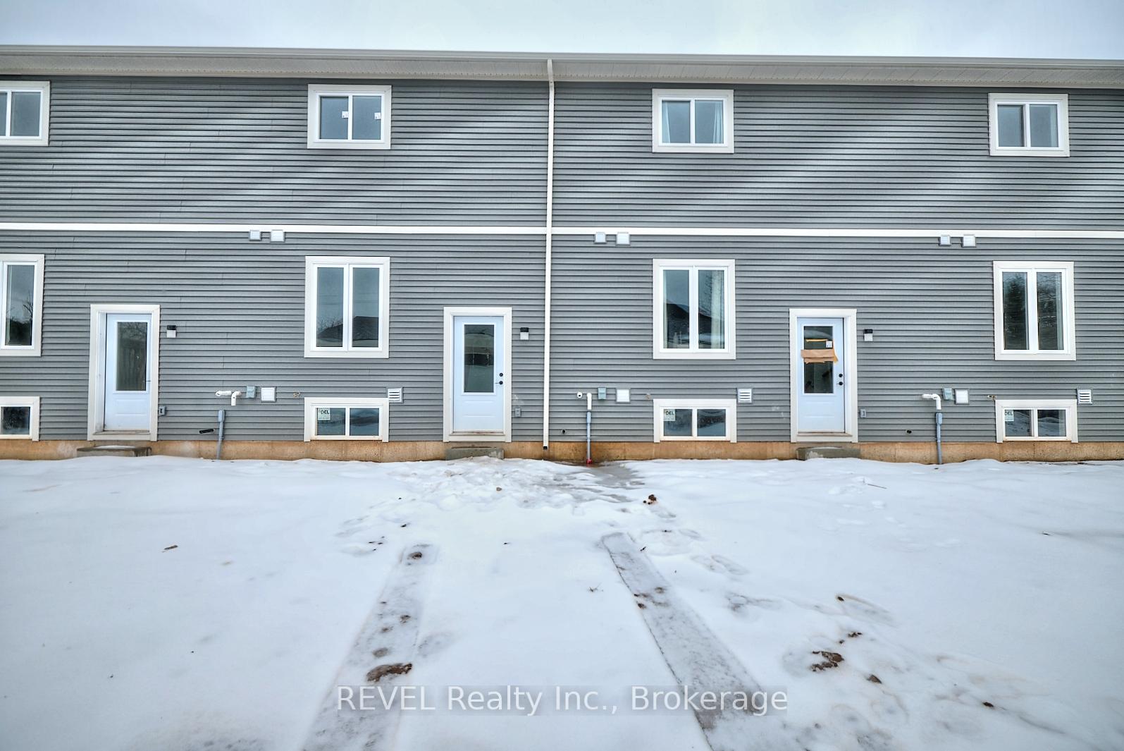 Photo 36 of Unit 8, 100 Welland Road, Pelham, Fonthill — HOMEH