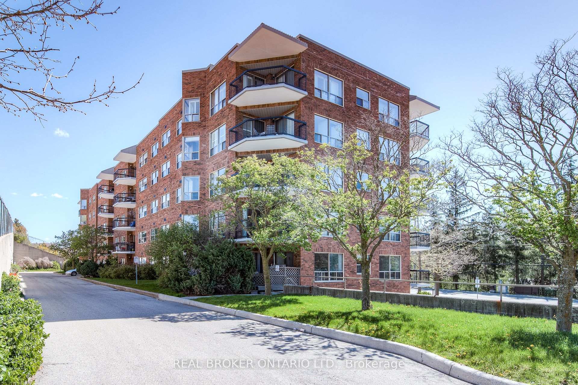 Photo 5 of Unit 205, 300 Keats Way, Waterloo — HOMEH
