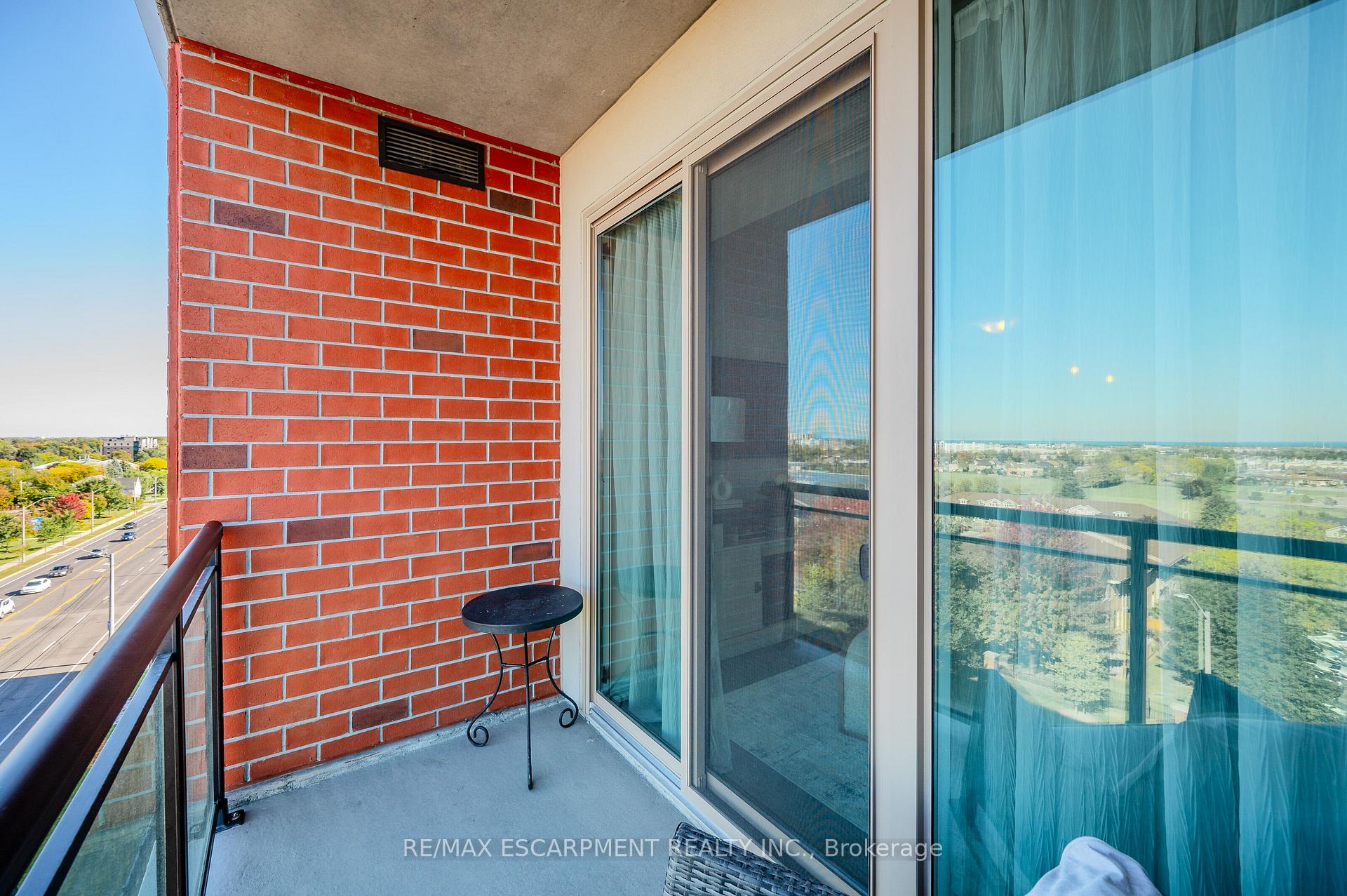 Photo 5 of Unit 605, 2750 King Street E, Hamilton, Greenford — HOMEH