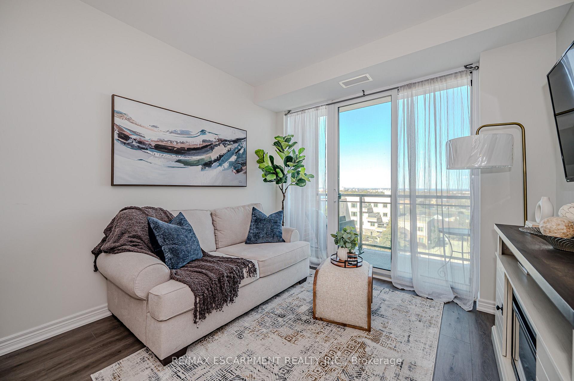 Photo 7 of Unit 605, 2750 King Street E, Hamilton, Greenford — HOMEH