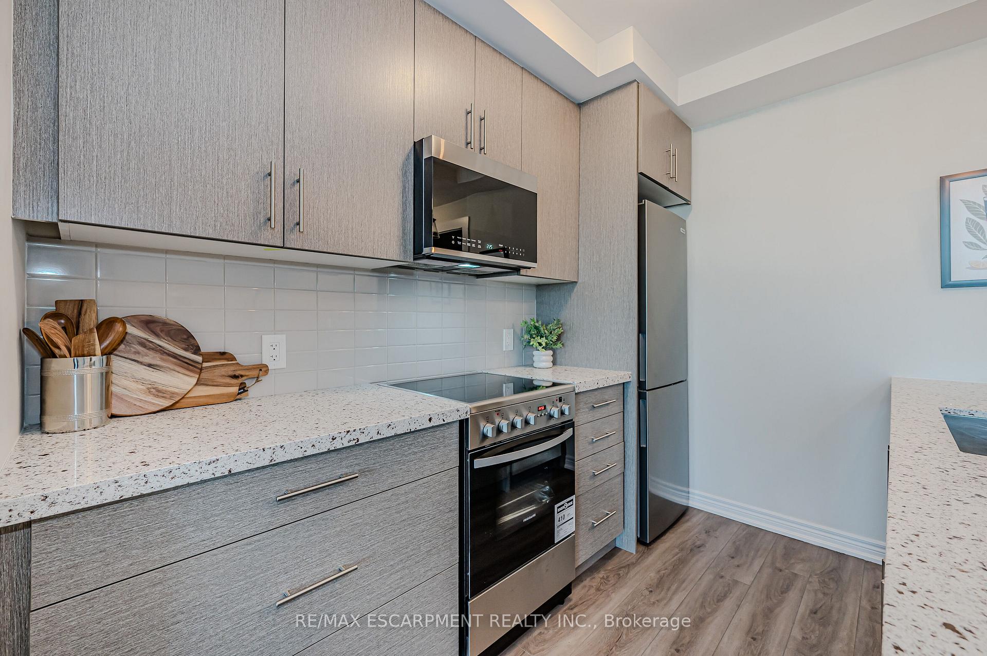 Photo 15 of Unit 605, 2750 King Street E, Hamilton, Greenford — HOMEH